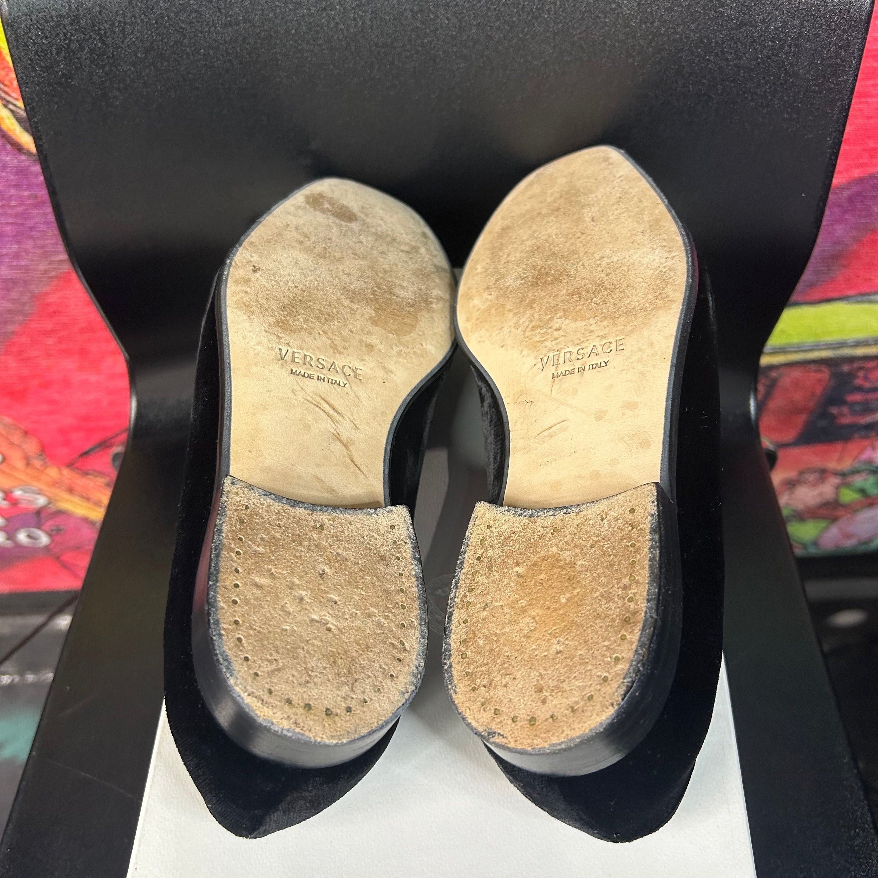 Versace Versace Medusa Velvet Loafers Black Size 40 / 7 Size US 7 / EU 40 - 6 Thumbnail