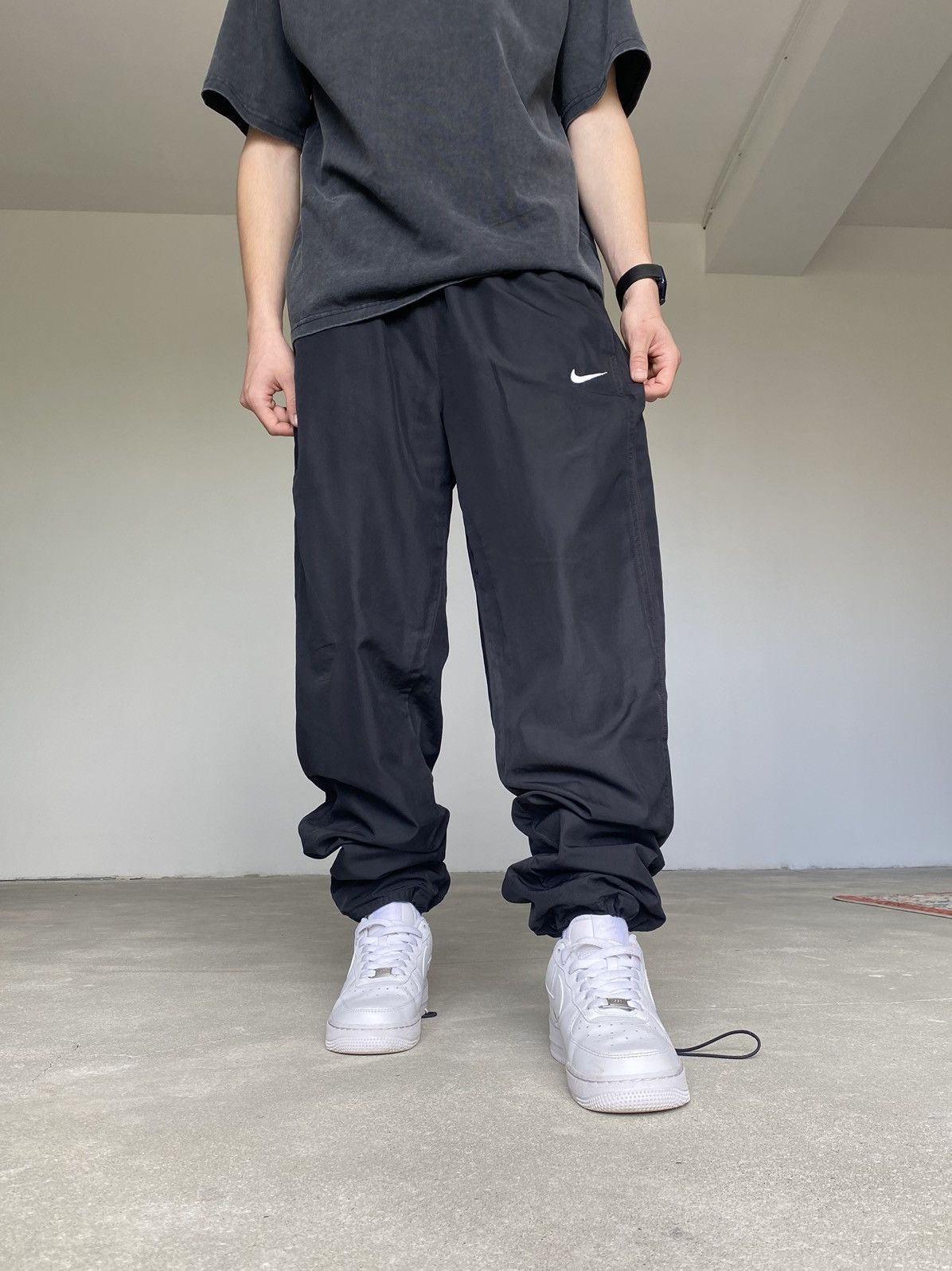Vintage Vintage Nike Track Pants Size US 32 / EU 48 - 2 Thumbnail