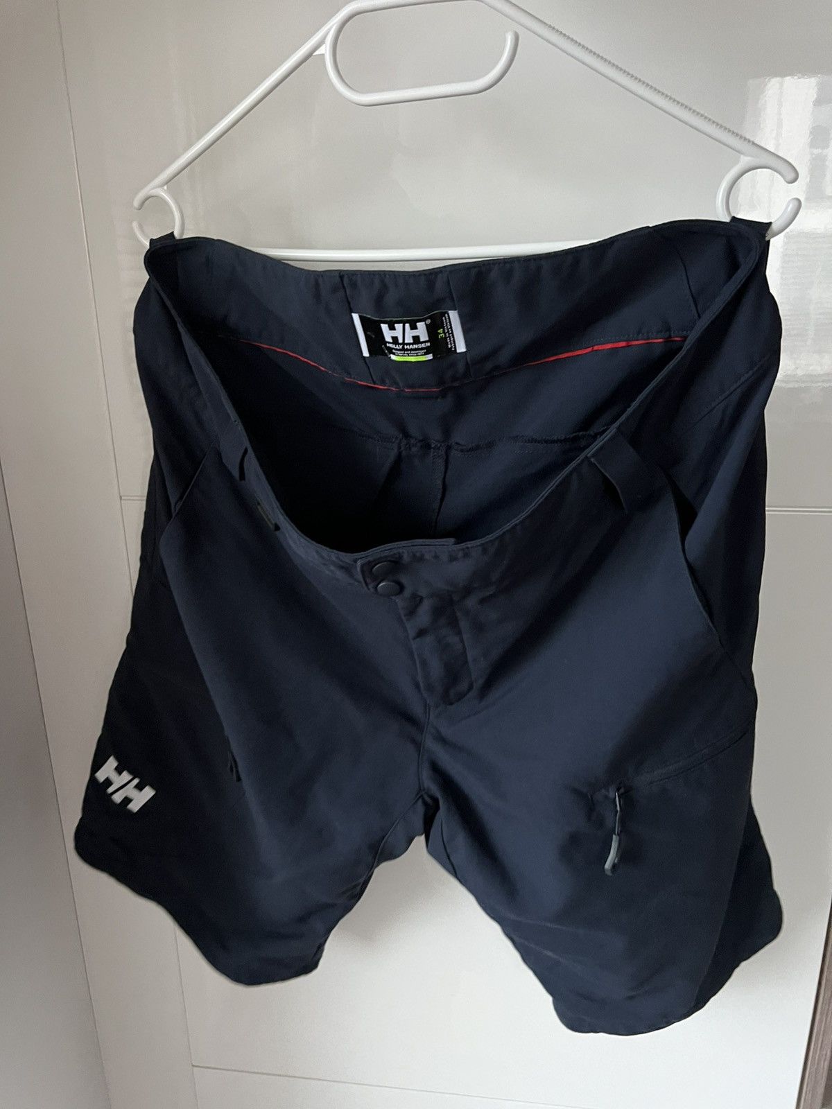 Helly Hansen Helly Hansen Men’s Tech Gorpcore Multi Pocket Trail Shorts Size US 34 / EU 50 - 6 Thumbnail