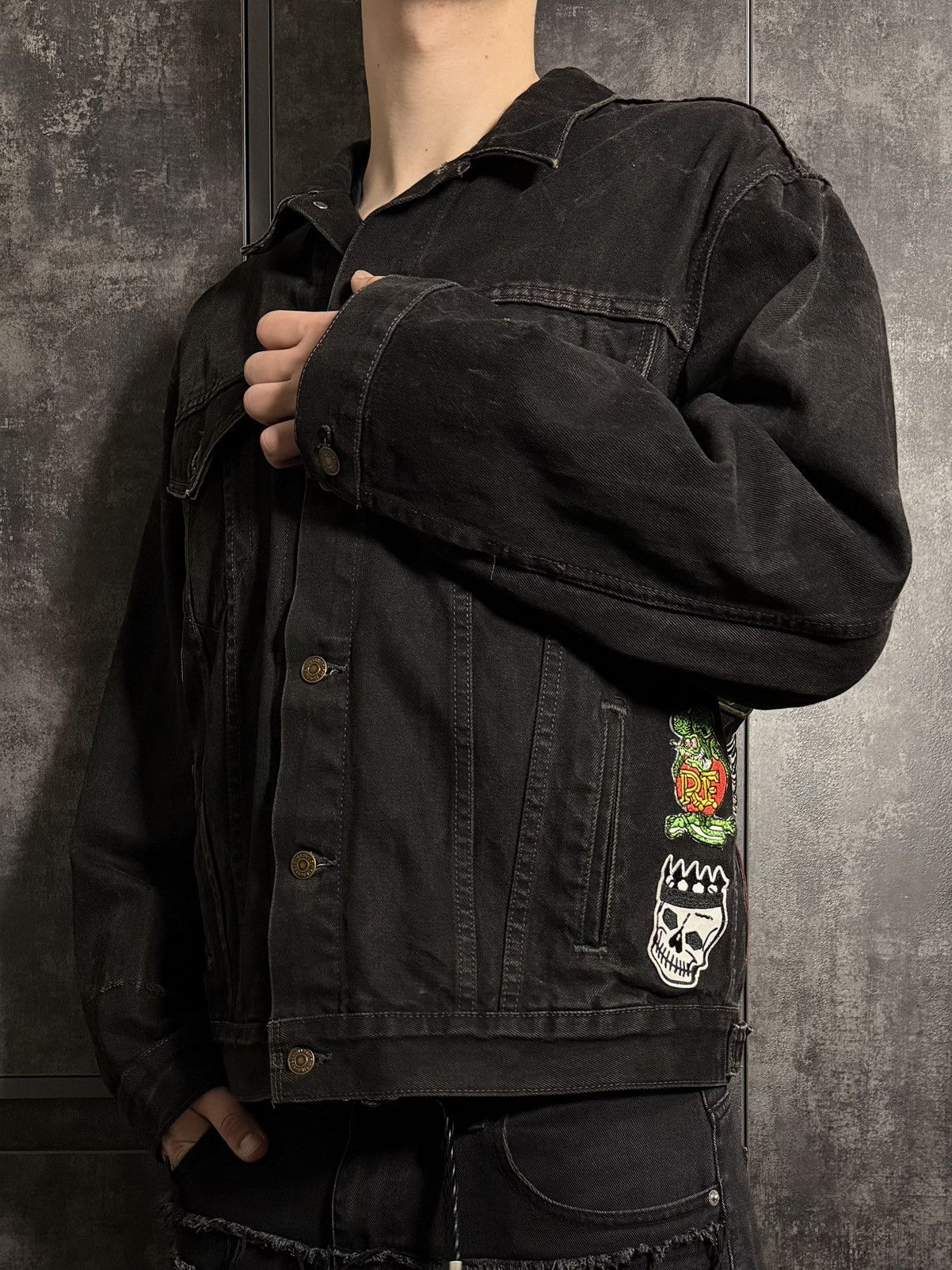 Levi's Vinatge 80s Levis Patched Washed Denim Jacket Acne Hedi Raf Size US L / EU 52-54 / 3 - 5 Thumbnail