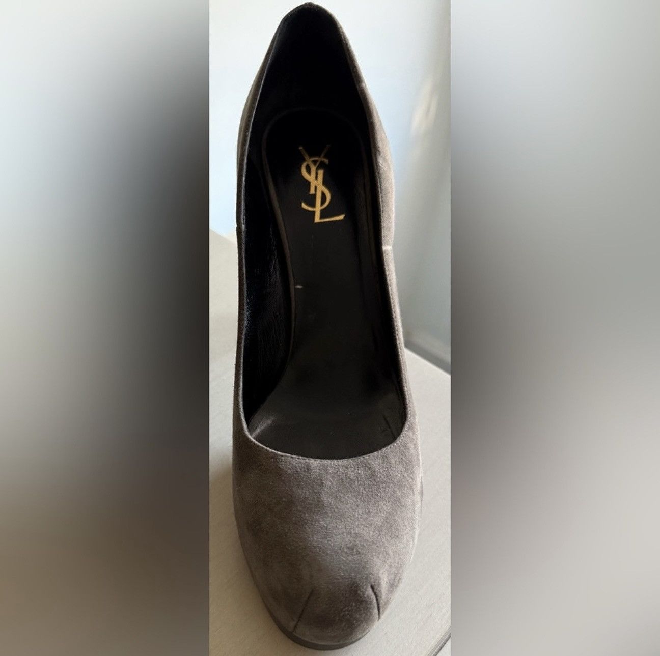 Yves Saint Laurent YSL Grey Pump Size US 11 / IT 41 - 1 Thumbnail