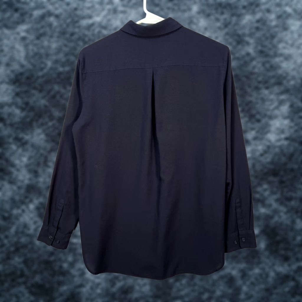 Uniqlo Uniqlo Womens Size S Blue Button-Up Long Sleeve Shirt Rayon Blend Shirt Womens Blue Button-Up Long Sleeve Rayon Blend Size S / US 4 / IT 40 - 1 Thumbnail