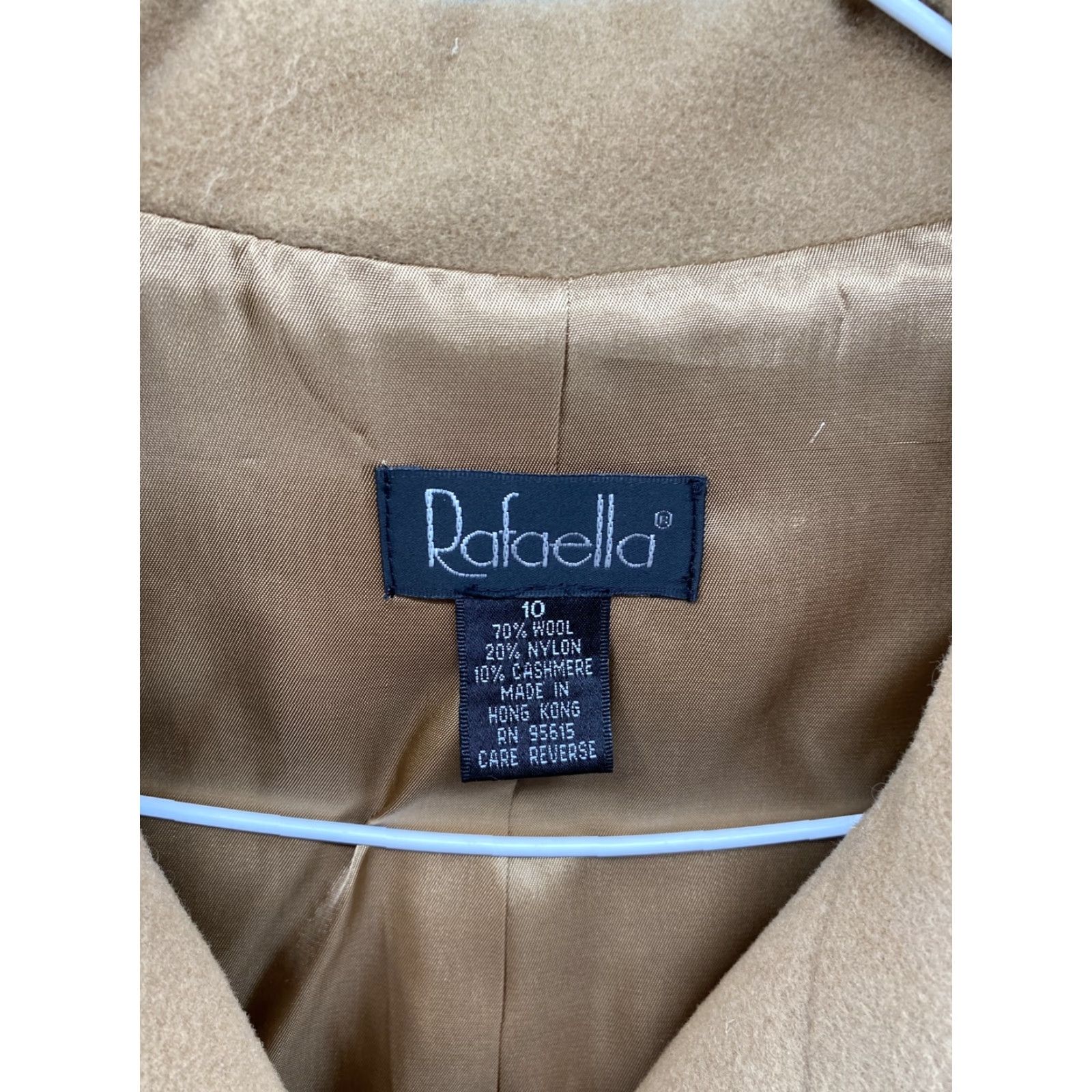 Vintage Rafaella Women’s Beige Wool Blend Lined Blazer Jacket Size 10 Jacket Blazer Womens Beige Wool Blend Lined Blazer Size L / US 10 / IT 46 - 2 Thumbnail