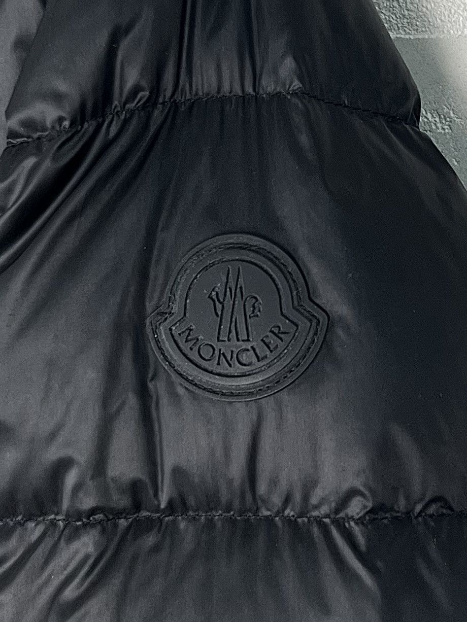 Moncler MONCLER Down Light Jacket PEYRE GIUBBOTTO Patch Printed Logo Size US M / EU 48-50 / 2 - 4 Thumbnail