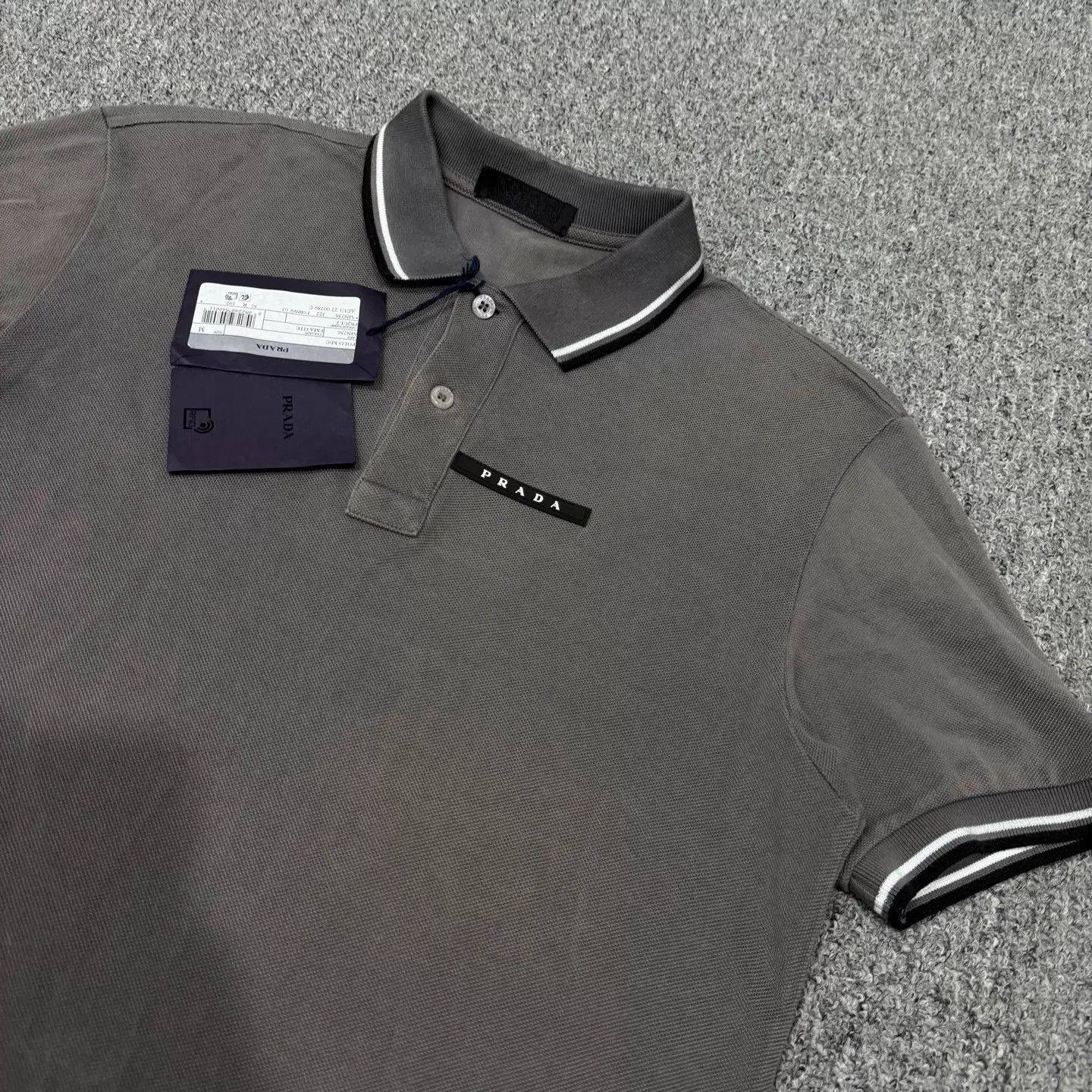 Prada Prada Gray Logo Short-Sleeve Polo M New with Tags Size M / US 6-8 / IT 42-44 - 3 Thumbnail