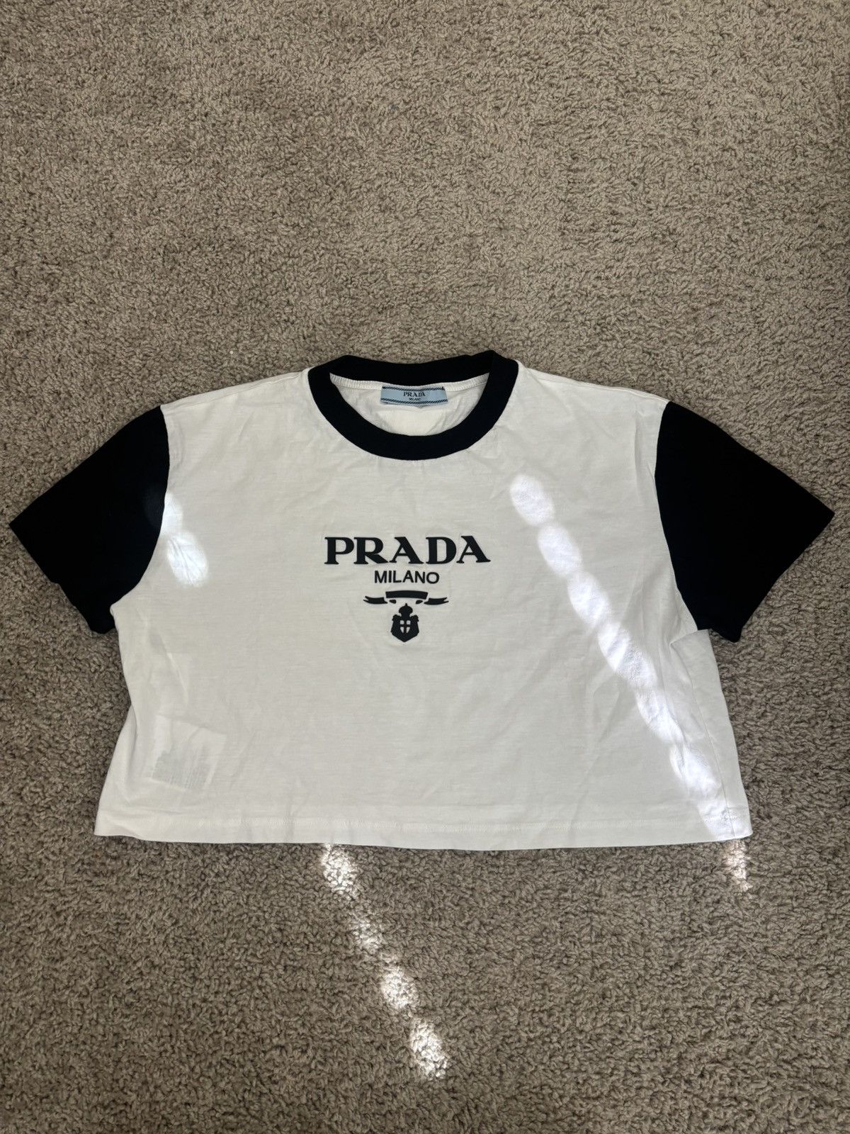 Prada Prada Cropped T-Shirt Size M / US 6-8 / IT 42-44 - 1 Thumbnail