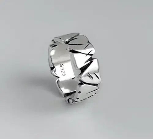 Vintage Adjustable Ring With Rock Rare Design Size ONE SIZE - 2 Thumbnail