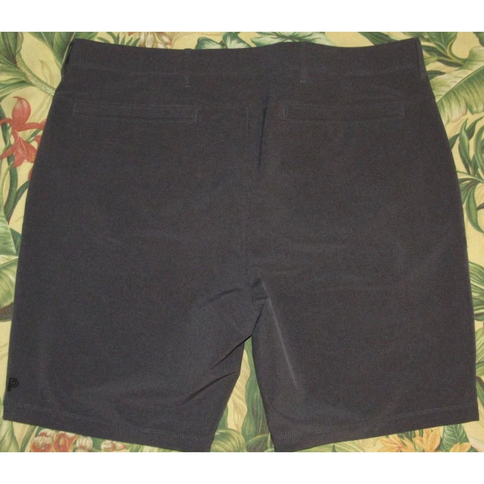 Vintage PUBLIC REC Dark Grey 9" Workday Shorts 38 Men Regular Chino 9" Inseam Gray 38 Mens Size US 38 / EU 54 - 3 Thumbnail