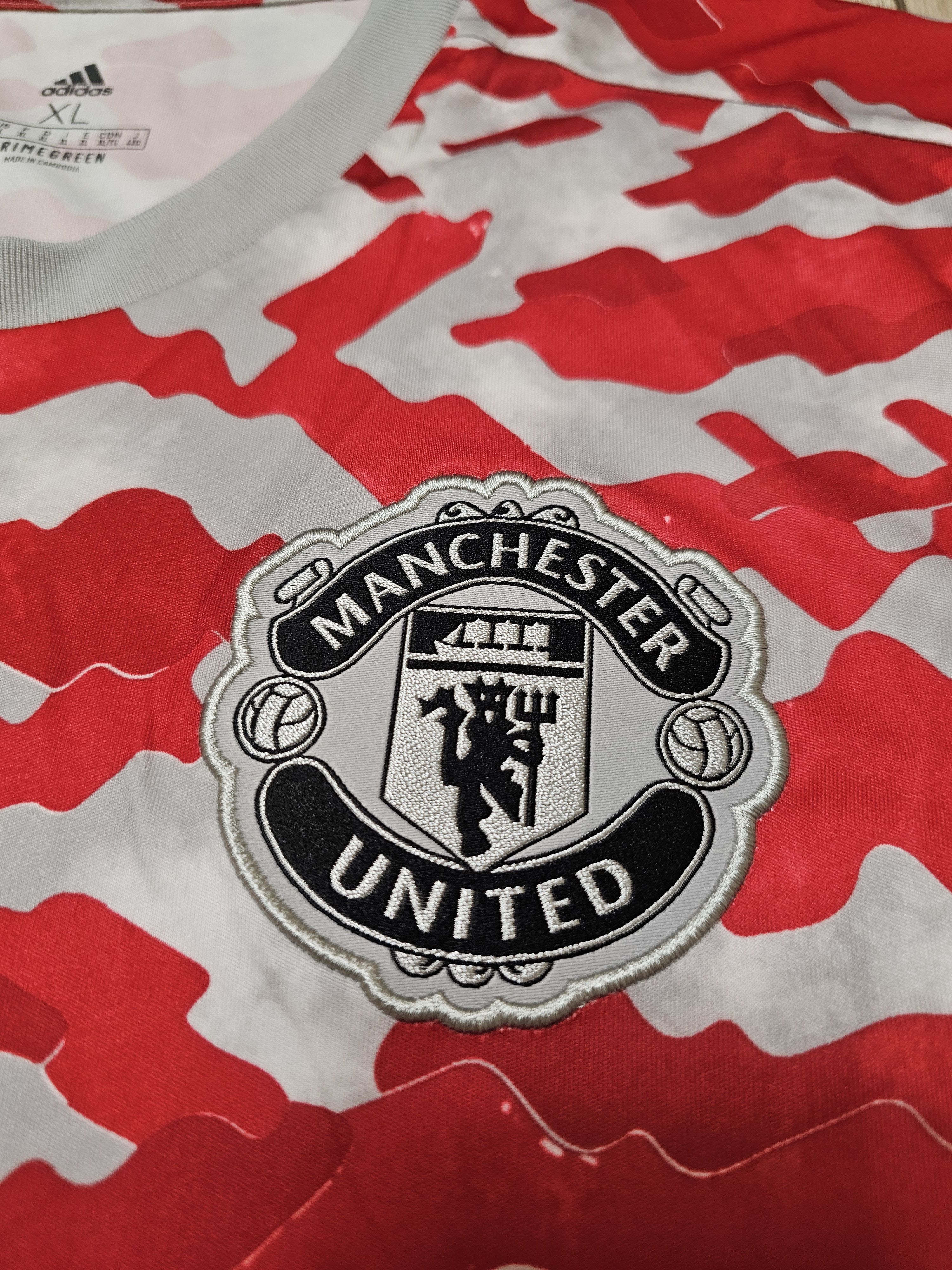 Adidas MANCHESTER UNITED 2021 2022 PRE MATCH FOOTBALL SOCCER JERSEY Size US XL / EU 56 / 4 - 4 Thumbnail