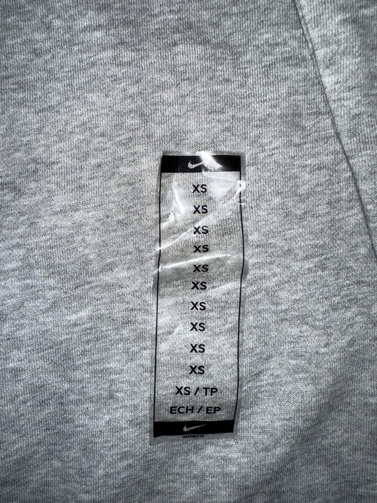 Nike Nike Men’s Sportswear Club Grey Fleece Crew Size US XS / EU 42 / 0 - 4 Thumbnail