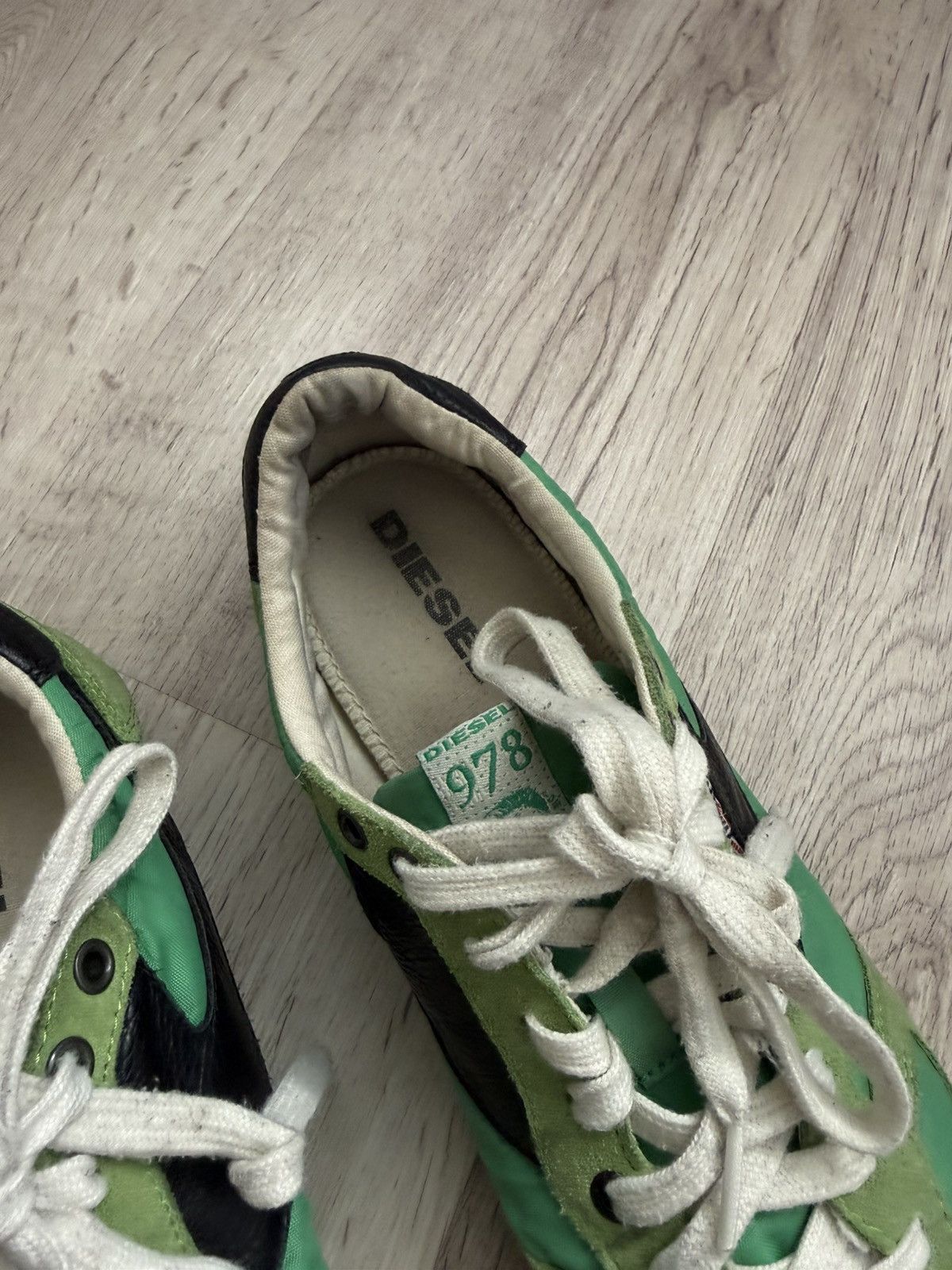 Diesel Vintage Diesel 978 Archive Runner Sneakers Green Y2K Nylon Size US 10.5 / EU 43-44 - 3 Thumbnail
