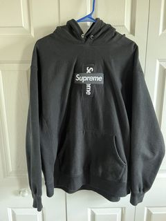 Supreme Box Logo Hooded Sweatshirt (Black) Heavyweight crossgrain  brushed-back fleece with rib gussets and pouch pocket. Embroidered log