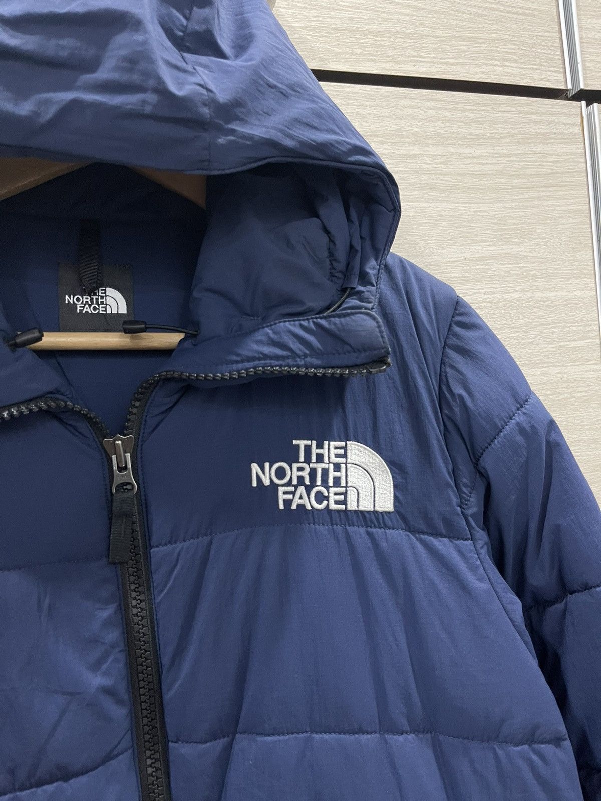 The North Face The North Face Navy Down Jacket Puffer Size US L / EU 52-54 / 3 - 7 Thumbnail