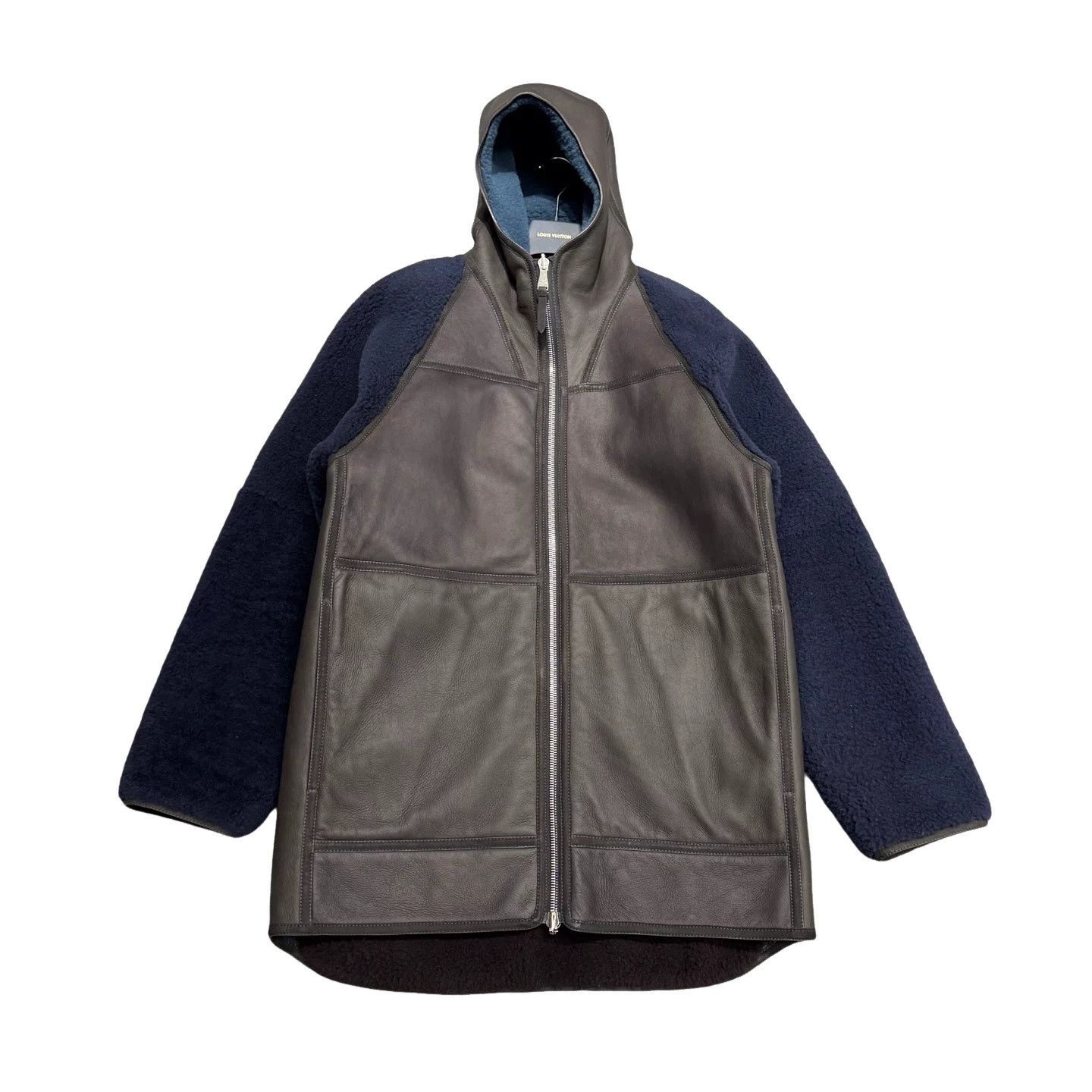 Louis Vuitton Louis Vuitton Reversible Shearling Hooded Coat Size M Size US M / EU 48-50 / 2 - 1 Thumbnail