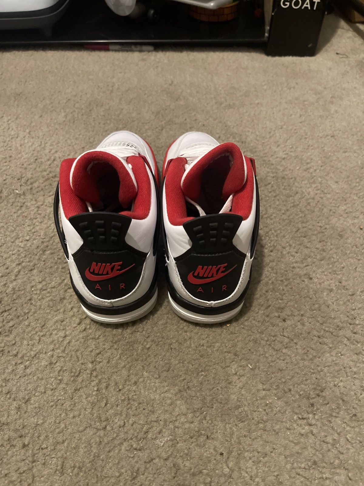 Nike Fire Red Retro 4 GS 6y Size US 6 / EU 39 - 4 Thumbnail