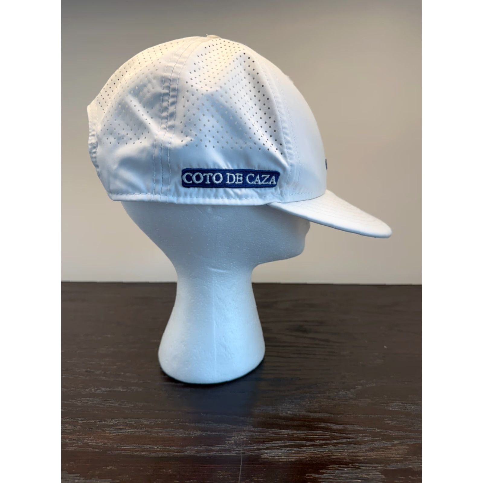 New Era Coto De Caza New Era Golf Hat Cap Mens One Size White Breathable Snapback Size ONE SIZE - 5 Thumbnail