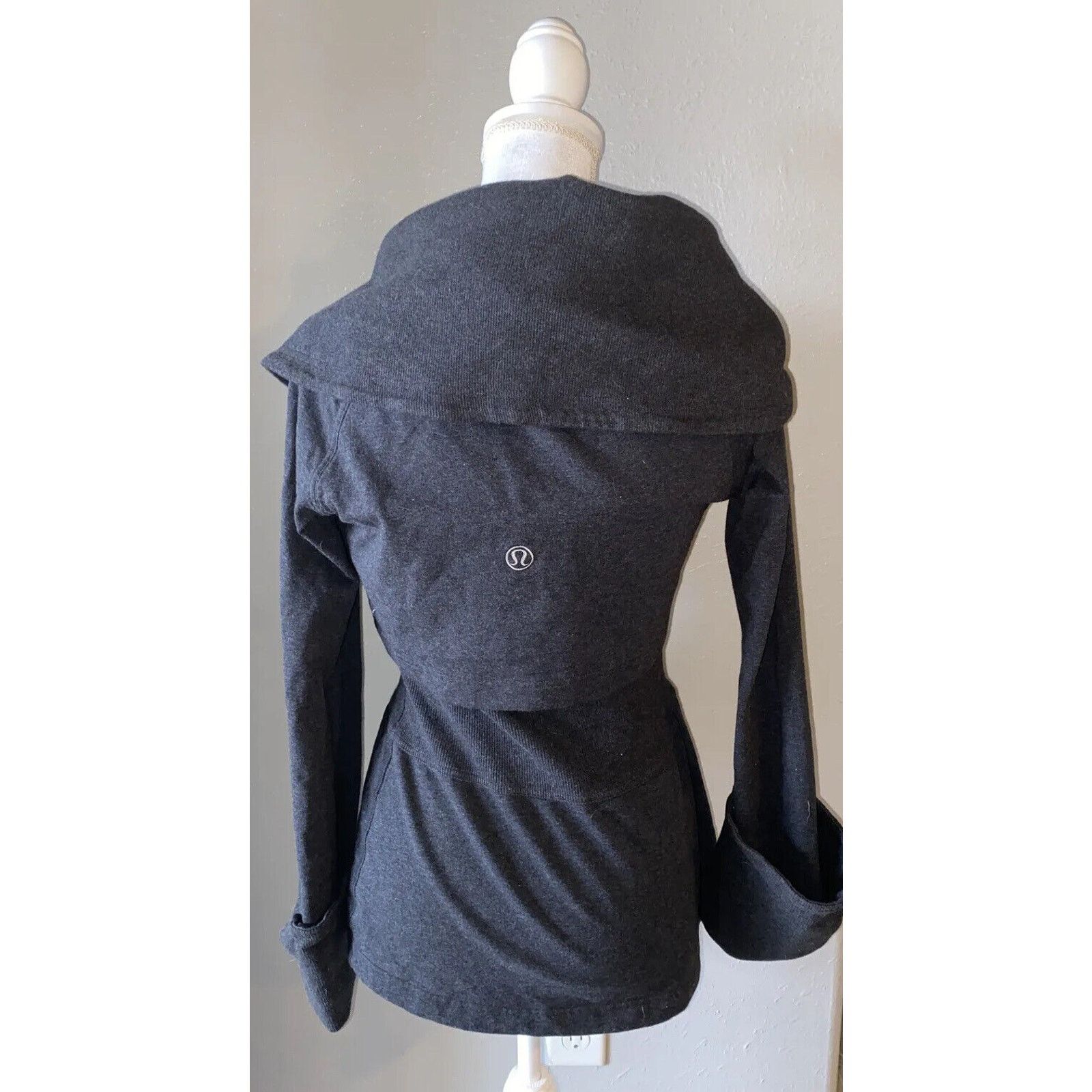 Lululemon Lululemon Over the Top Jacket coat In Heathered Coal, Size 6 Size M / US 6-8 / IT 42-44 - 5 Thumbnail