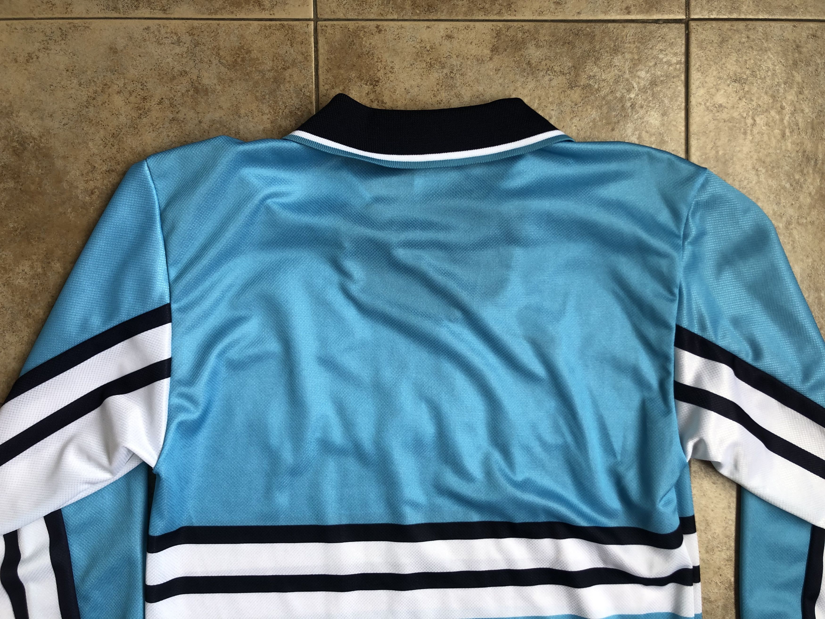 Nike 1860 Munich Home football shirt 1997-1998 Size S Size US S / EU 44-46 / 1 - 14 Thumbnail