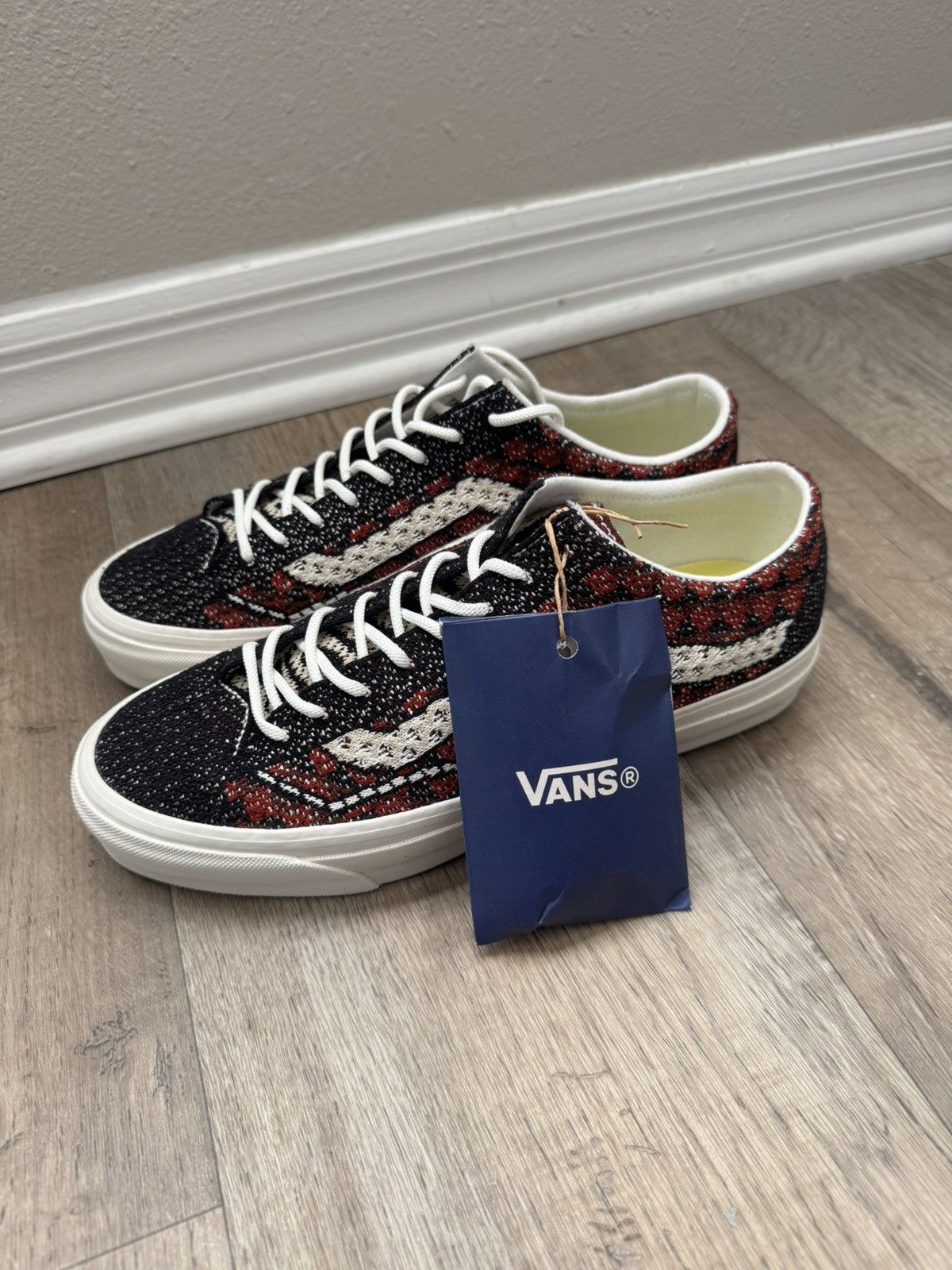 Vans Vans Off The Wall Knit Old Schools Size US 10 / EU 43 - 1 Thumbnail