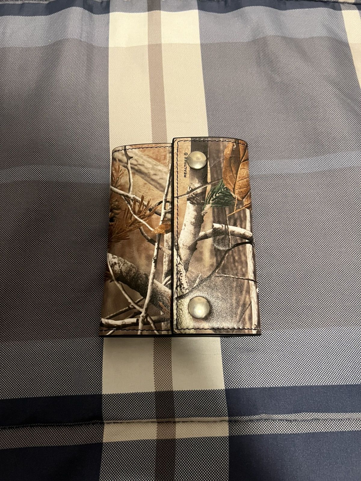 Supreme Supreme Leather Chain Wallet RealTree Size ONE SIZE - 3 Thumbnail