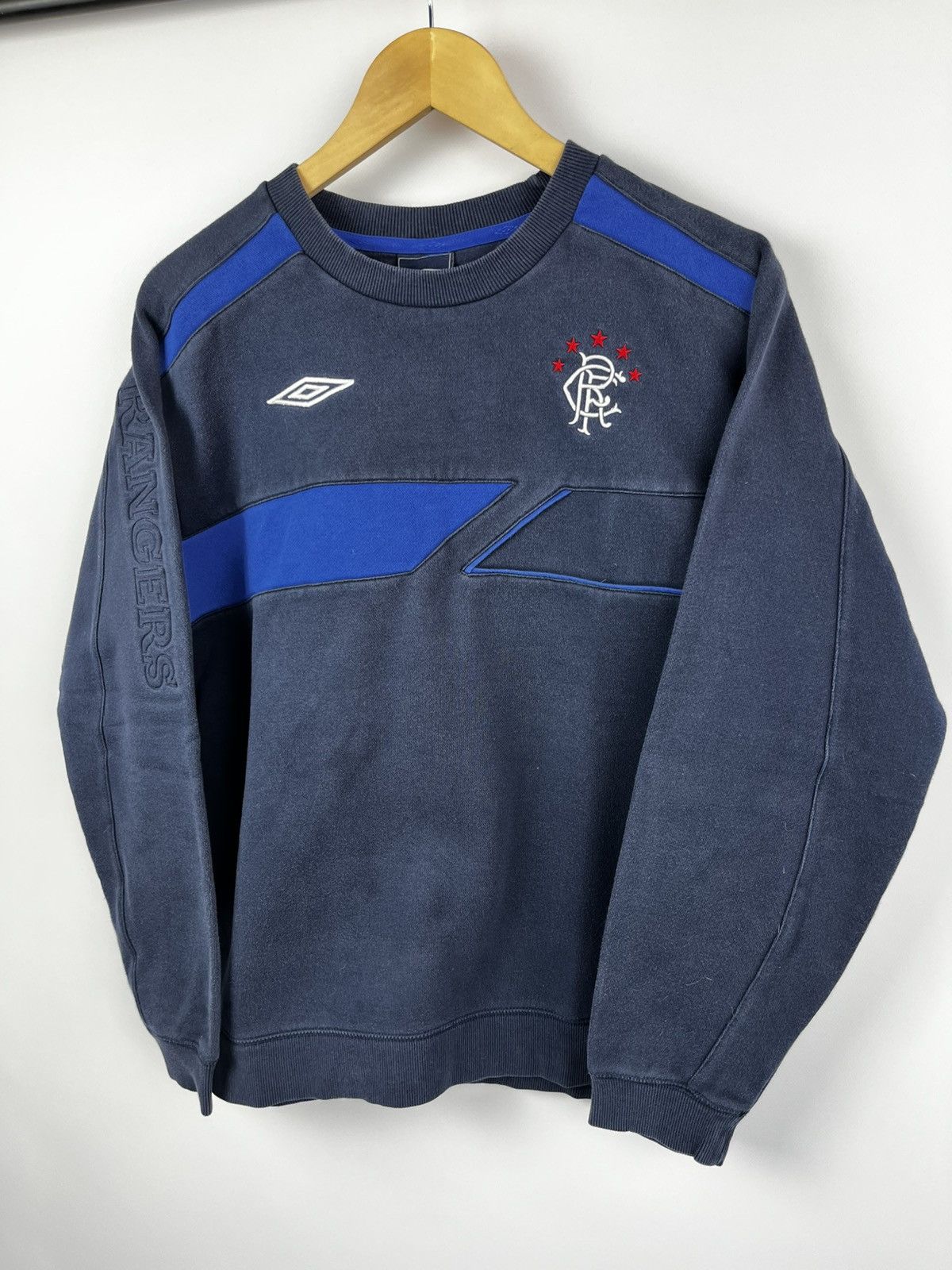 Umbro MEN'S RANGERS GLASGOW Umbro vintage sweatshirt size l Size US L / EU 52-54 / 3 - 5 Thumbnail