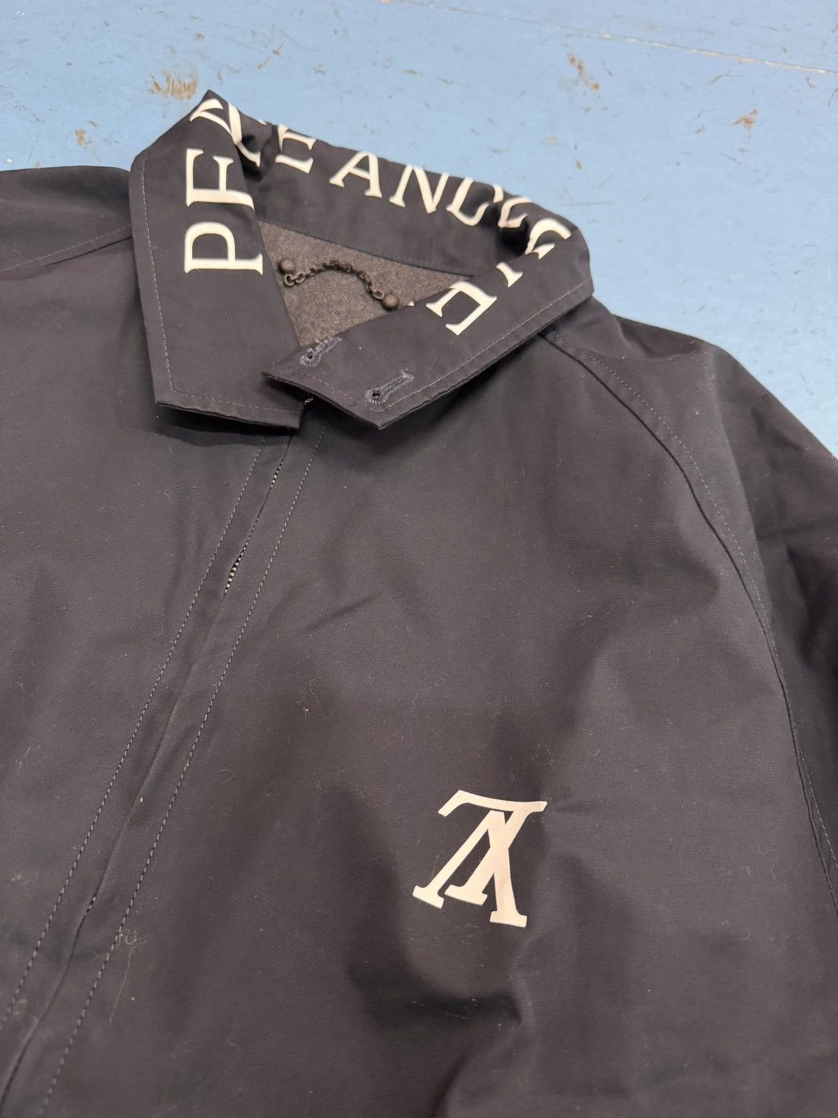 Louis Vuitton LOUIS VUITTON PEACE AND LOVE JACKET Size US L / EU 52-54 / 3 - 3 Thumbnail