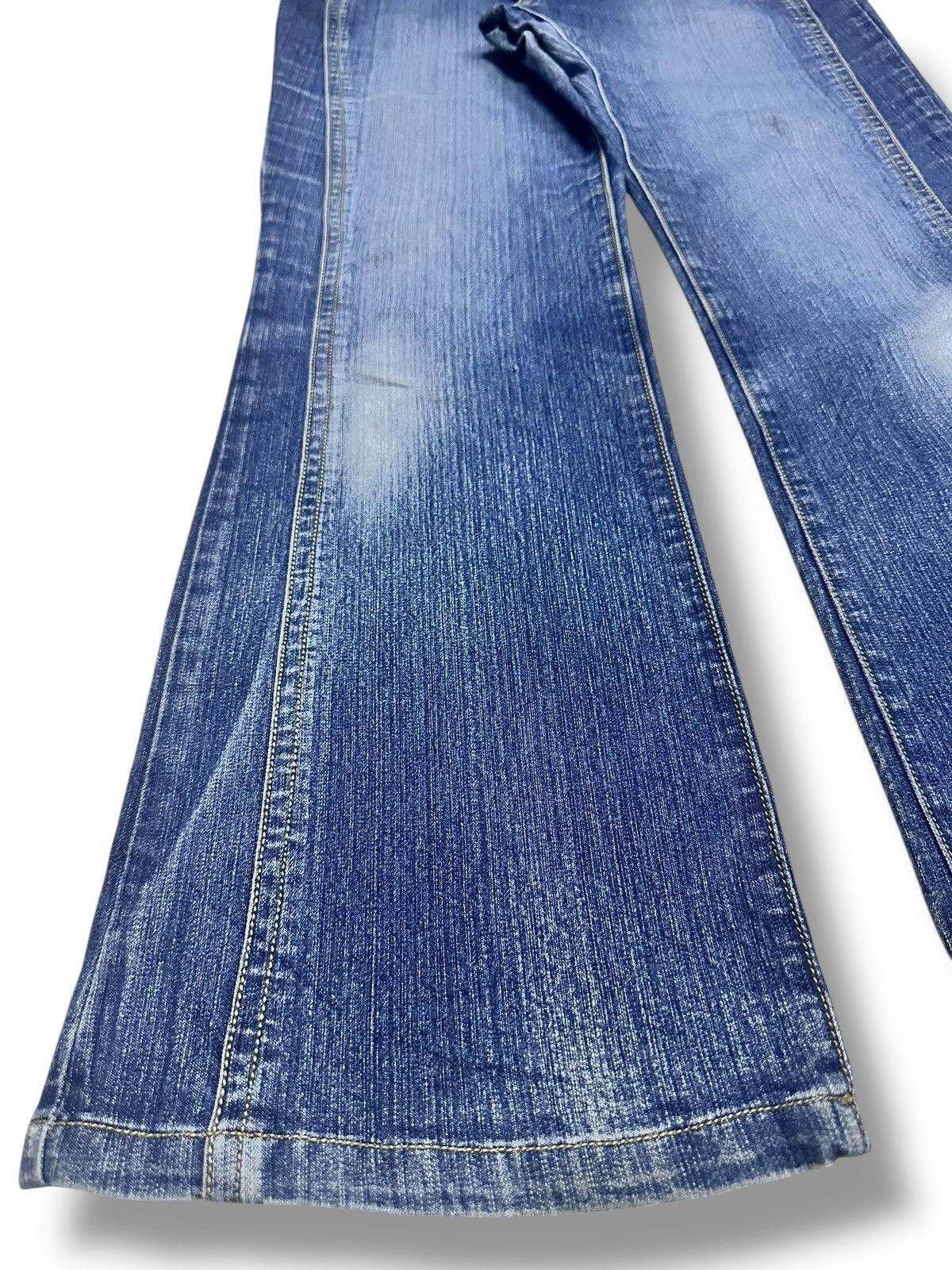 Japanese Brand Bootcut Style With Faded Wash and Thunder Striked Size US 28 / EU 44 - 7 Thumbnail