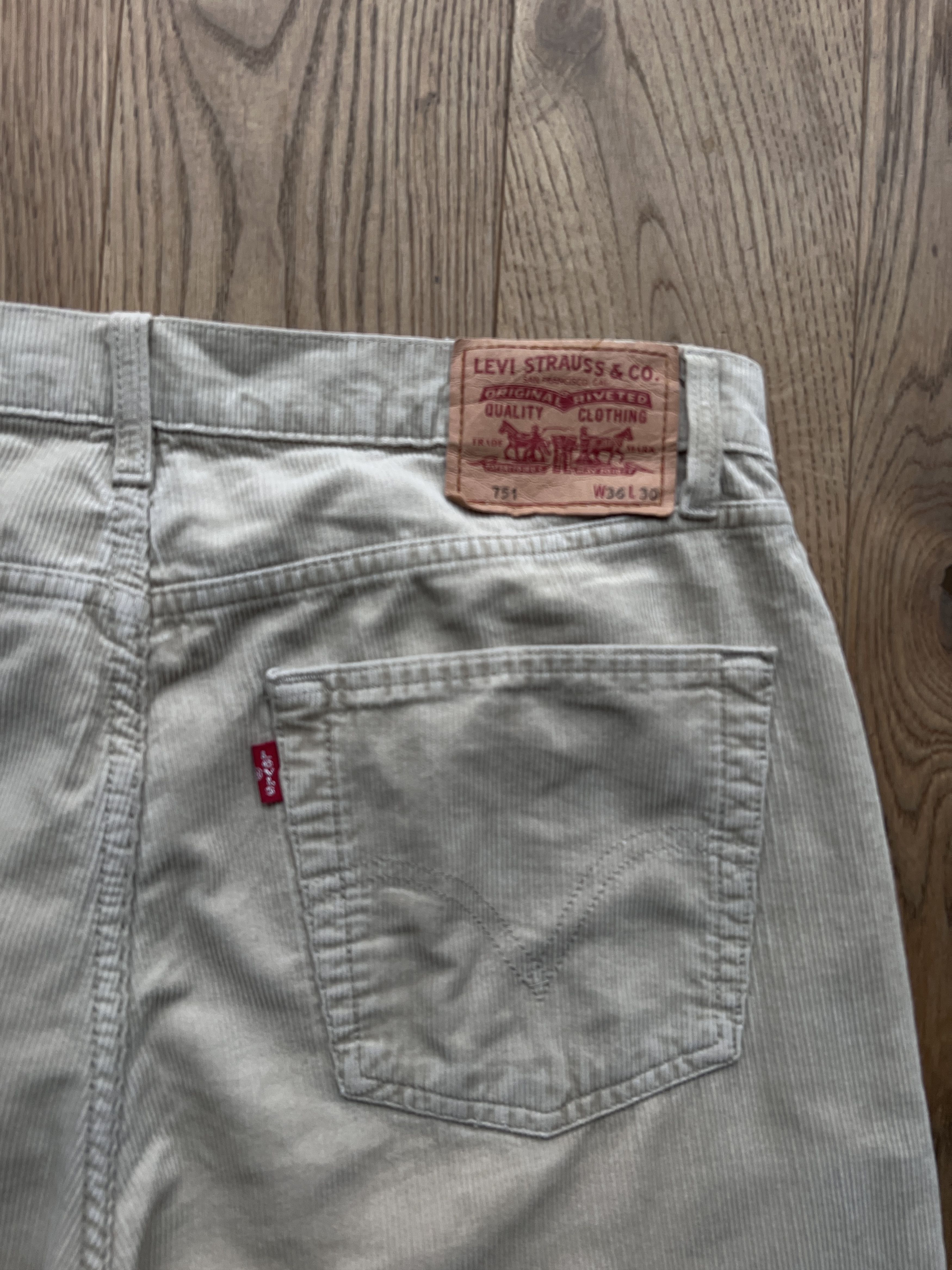 Levi's Vintage Clothing Levis 751 vintage 00s corduroy velvet straight regular pants Size US 36 / EU 52 - 9 Thumbnail