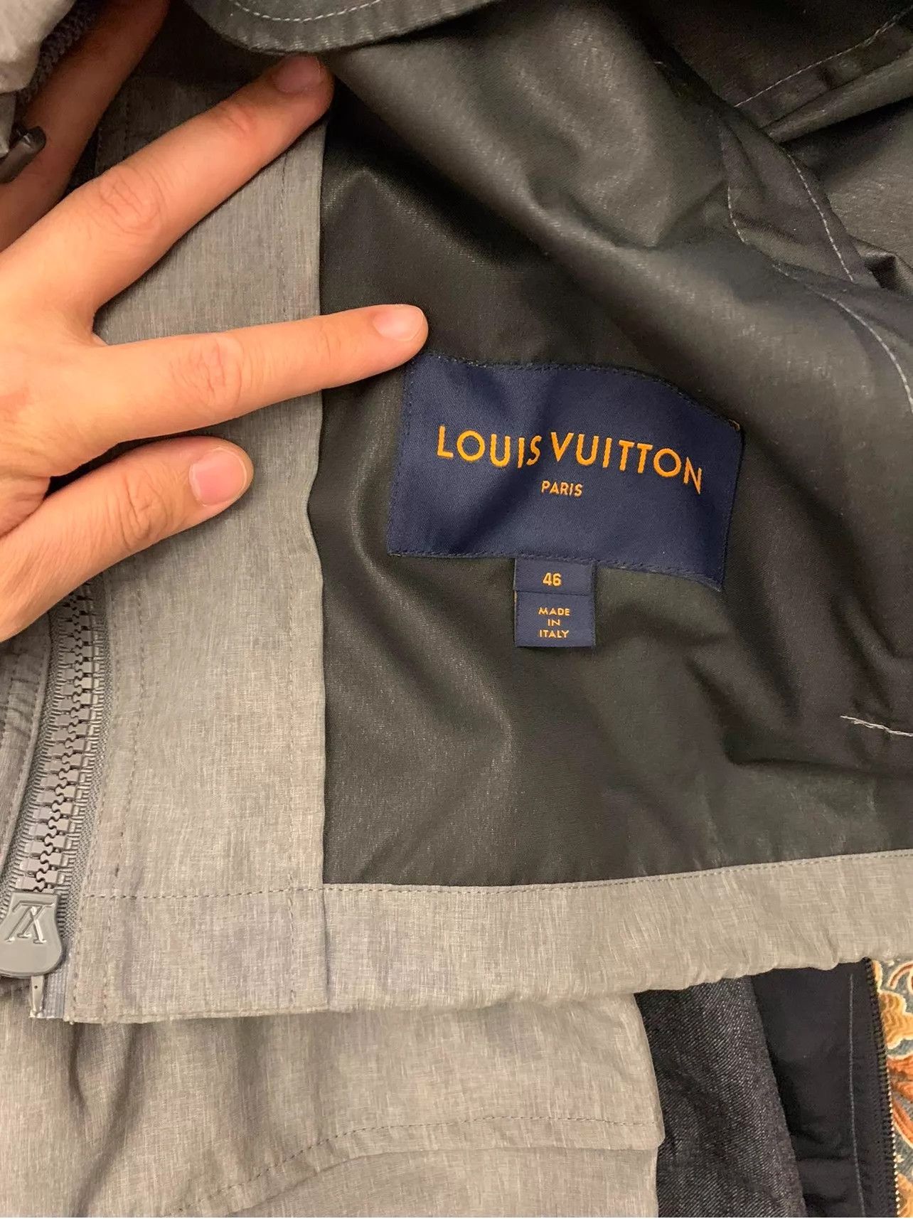 Louis Vuitton LV Unisex Worn Once OS 46 Subtle Logo Jacket Size US S / EU 44-46 / 1 - 7 Thumbnail