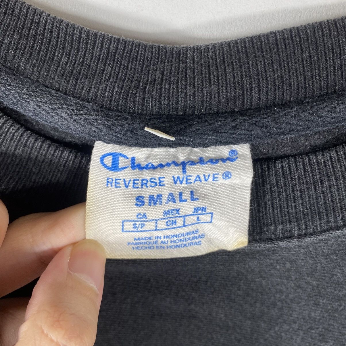 Champion Vintage 00's CHAMPION Reverse Weave Small Logo Sweatshirt Size US S / EU 44-46 / 1 - 7 Thumbnail