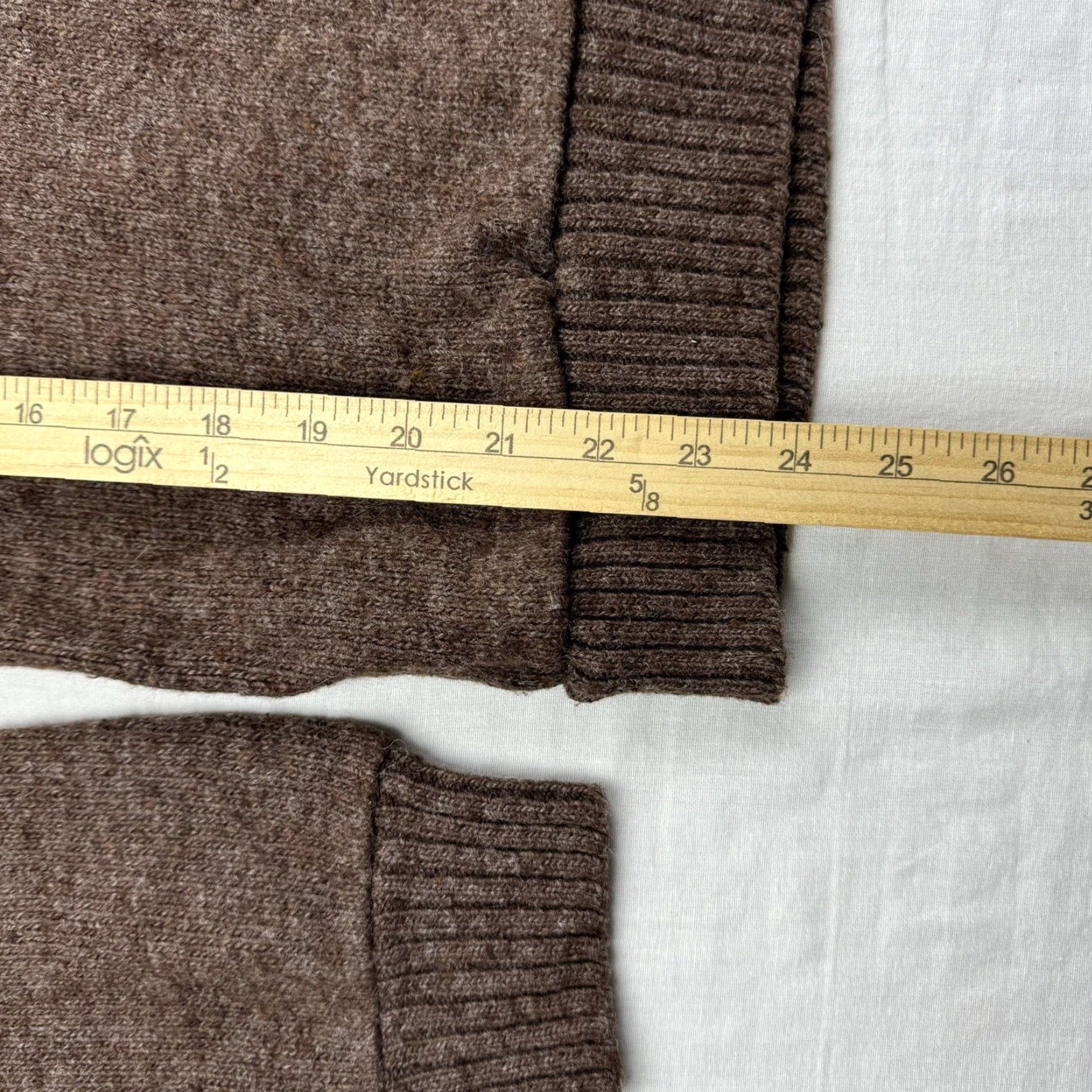 Vintage VINTAGE Wilderness Sweater Men Adult Medium Striped V-Neck Brown Tan 80s 90s Outdoor Pullover Size US M / EU 48-50 / 2 - 5 Thumbnail