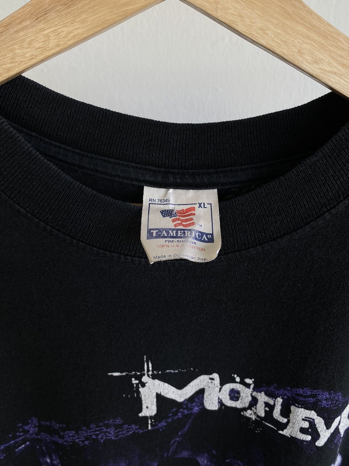 Band Tees × Vintage Vintage 90s Motley Crüe Find Myself band tee Size US XL / EU 56 / 4 - 7 Thumbnail