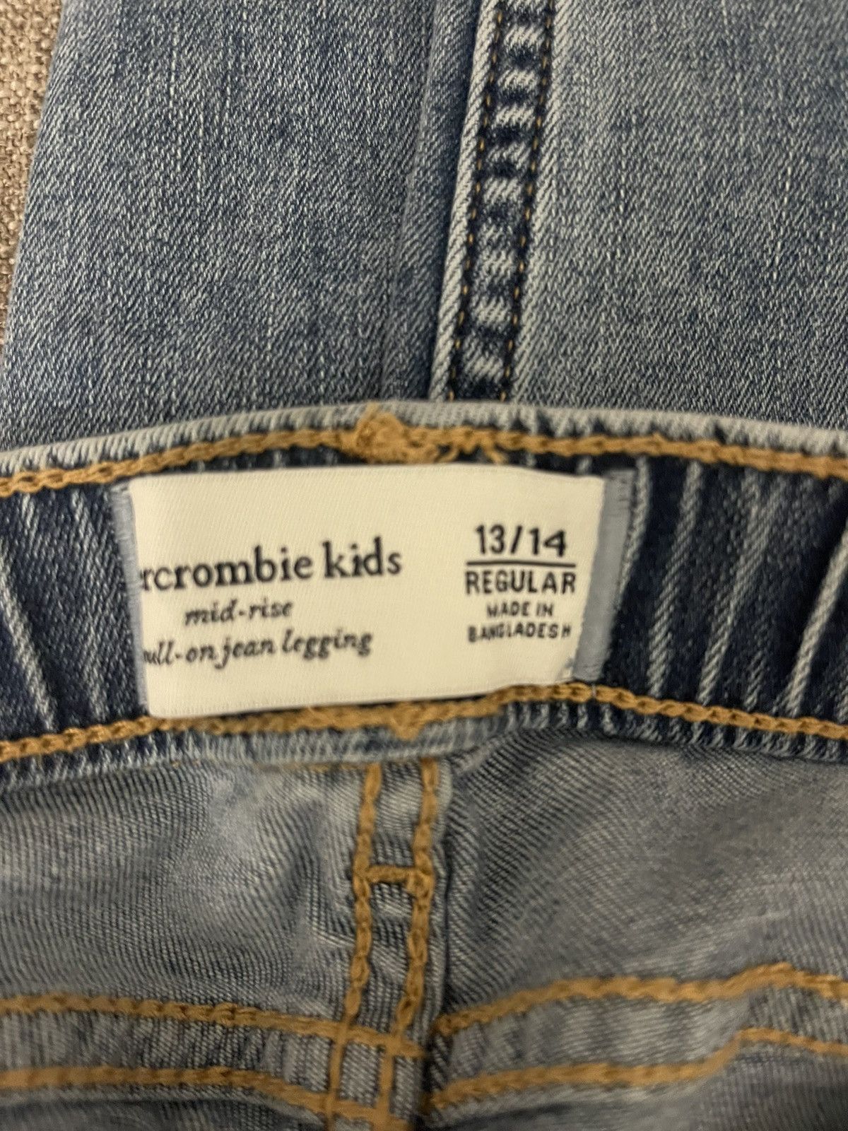 Abercrombie & Fitch Abercrombie kids pull on low rise jeggings size 13/14 Size 22" - 7 Thumbnail