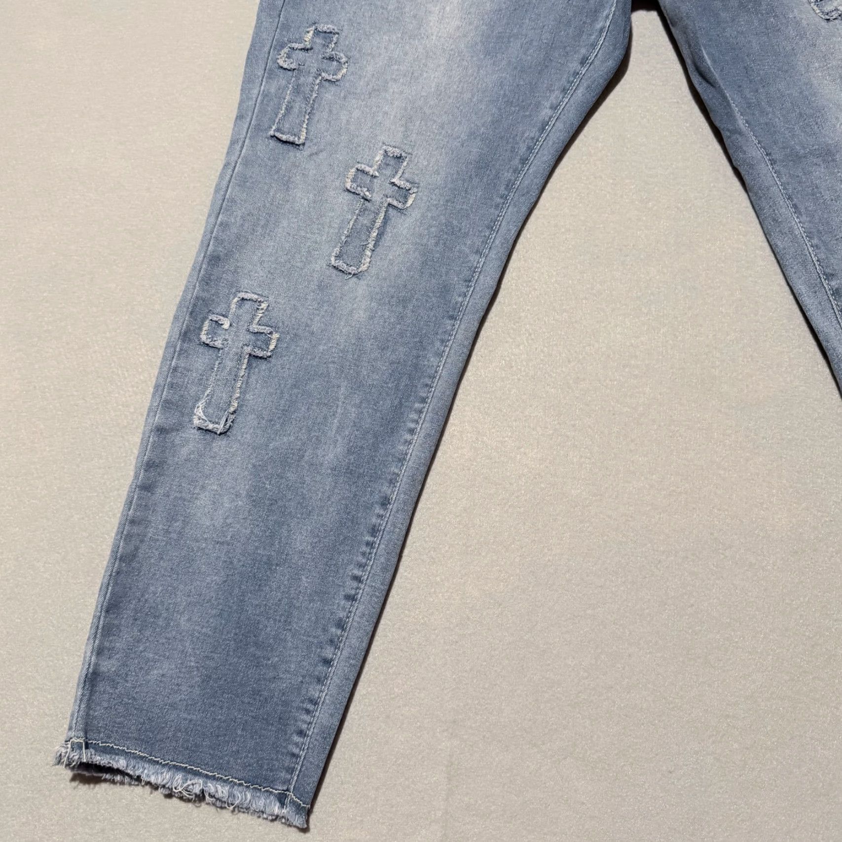 Vintage Bamboo Jeans Women's Blue Denim Stretch Frayed Hem Skinny 18 Cross Patch Heart Style - Jeans Size 40" / US 18 - 5 Thumbnail