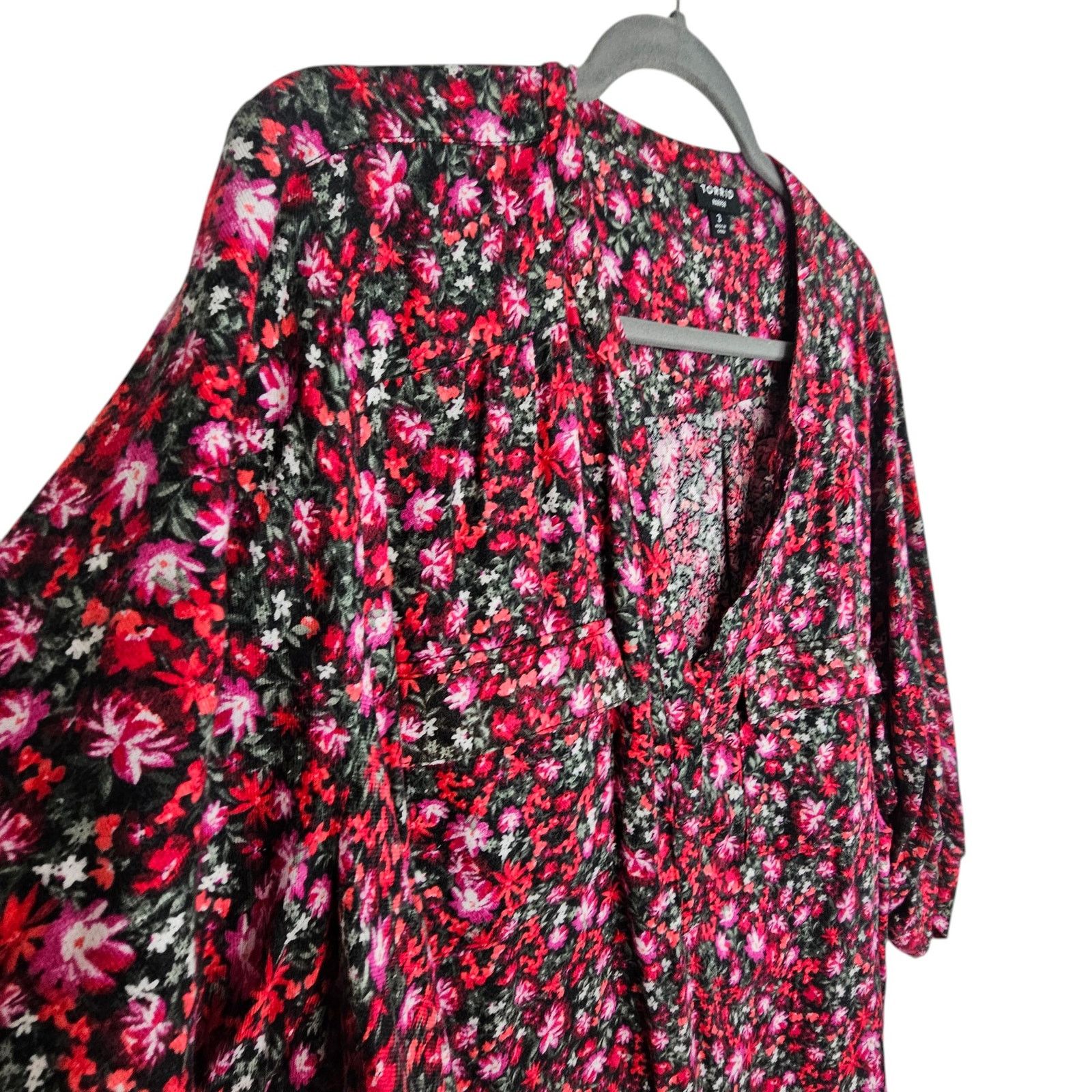Torrid Torrid Womens Floral Harper Blouse Size 3X Dark Romantic Size 3XL / US 20-22 - 5 Thumbnail