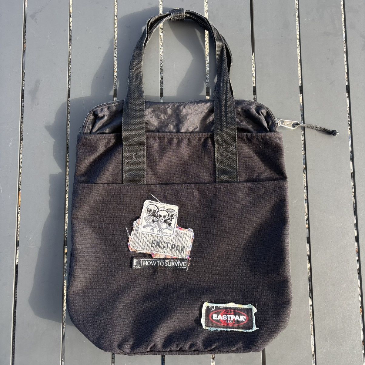 Vintage Eastpak Shopper Bag “how To Survive” Skull Patch in Black, Men's — image 2 of 6