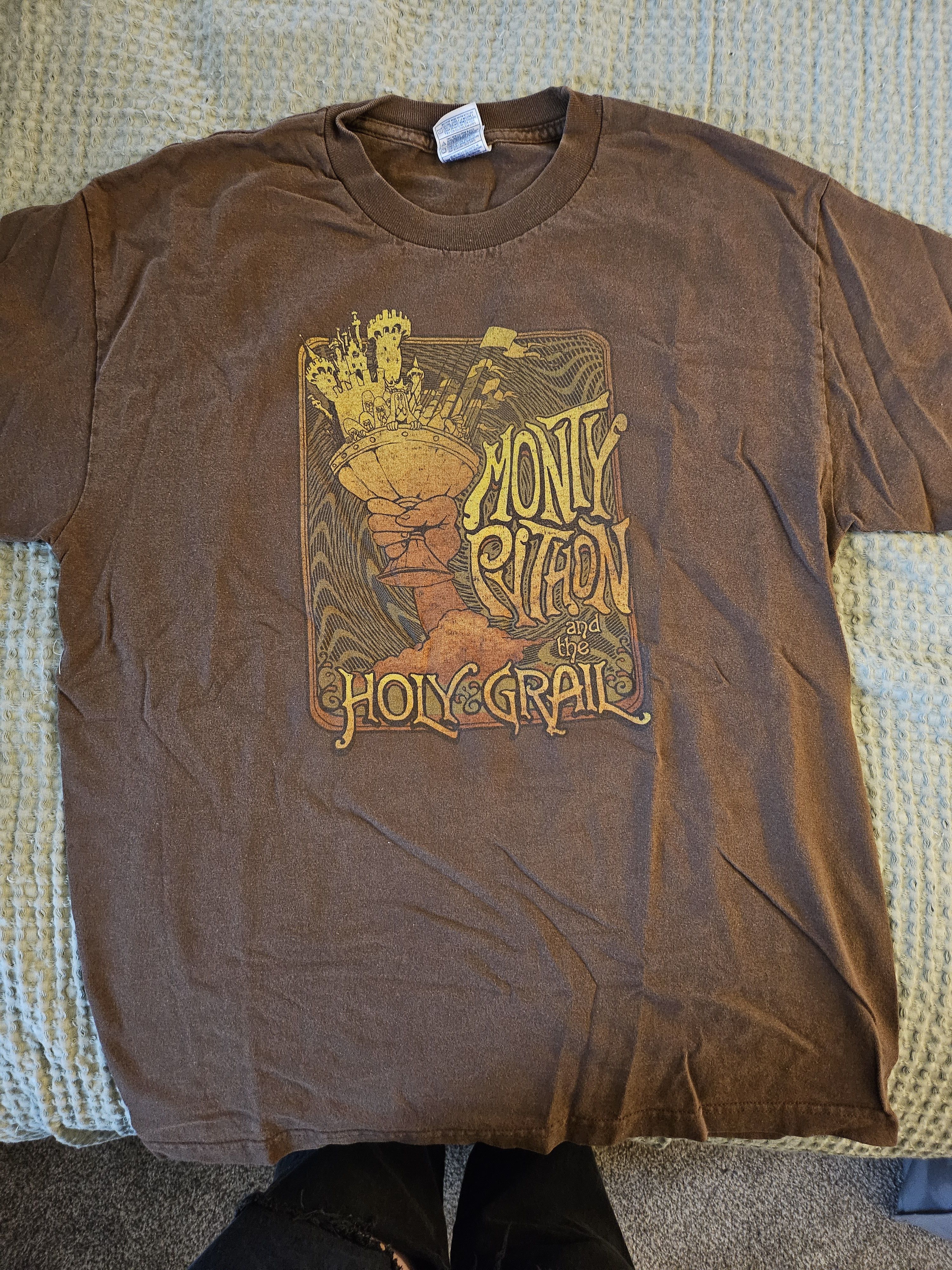 AAA Vintage Monty Python and The Holy Grail Movie Tee Size US L / EU 52-54 / 3 - 1 Thumbnail
