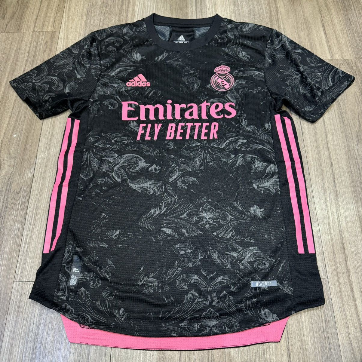 Adidas Real madrid 20/21 player issue away shirt Size US M / EU 48-50 / 2 - 1 Thumbnail