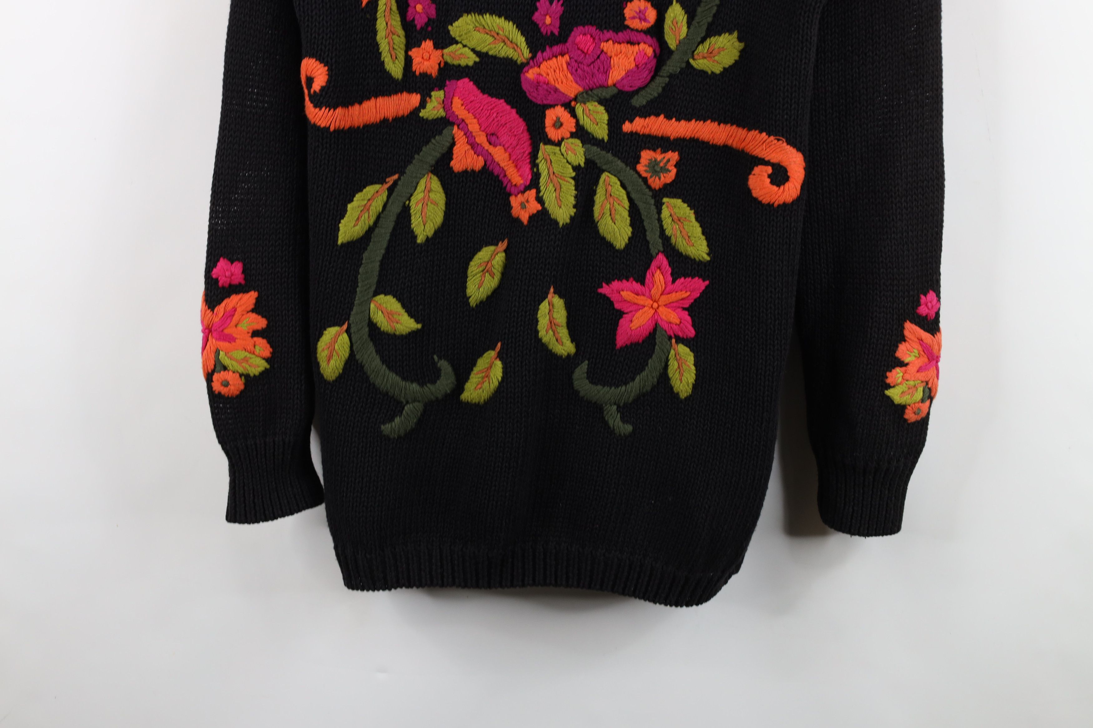 Vintage Vintage 90s Streetwear Flower Knit Sweater Oversized Size M / US 6-8 / IT 42-44 - 3 Thumbnail