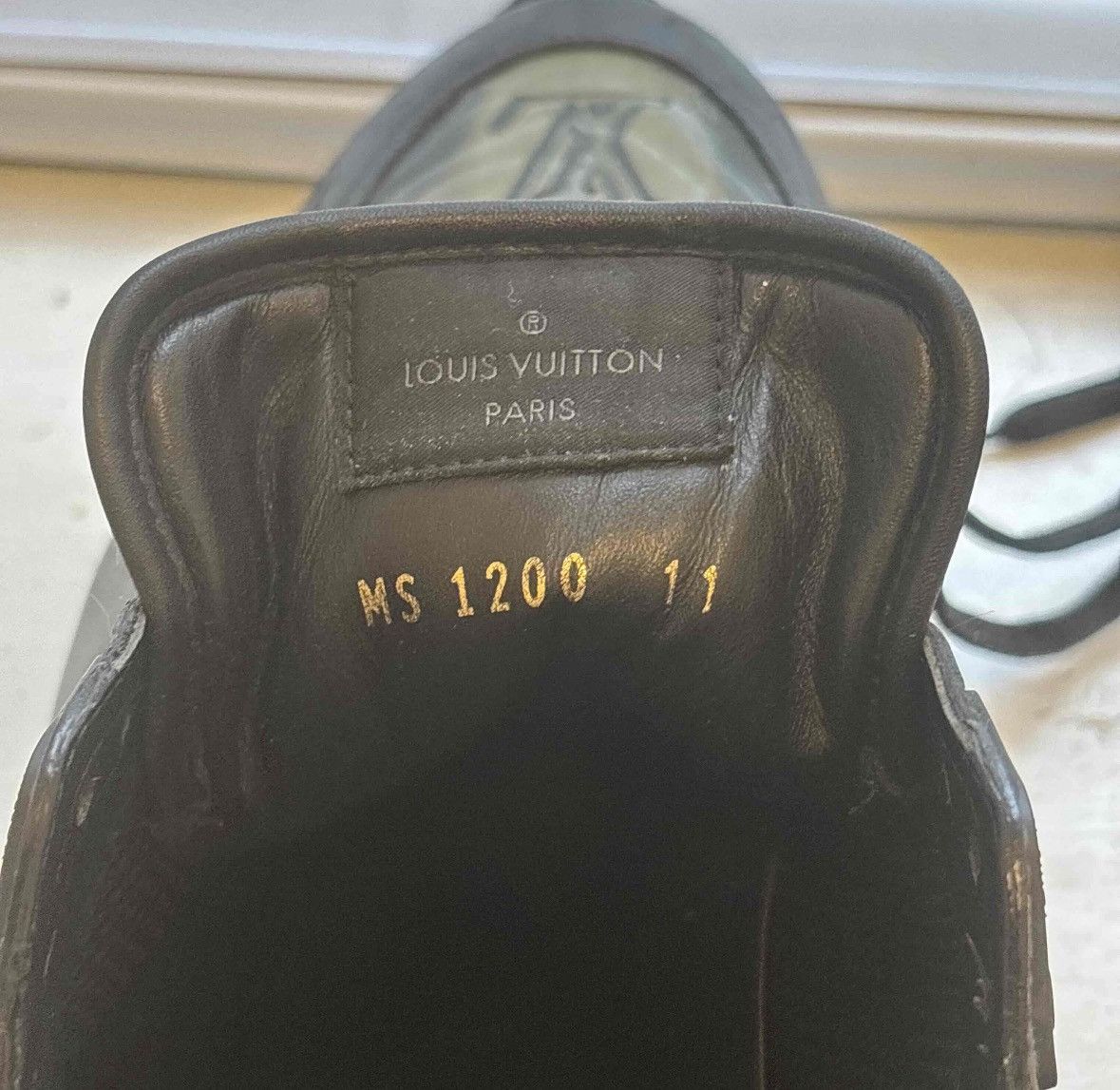 Louis Vuitton Louis Vuitton Run Away Sneaker 'Black Iridescent' Size US 11 / EU 44 - 6 Thumbnail