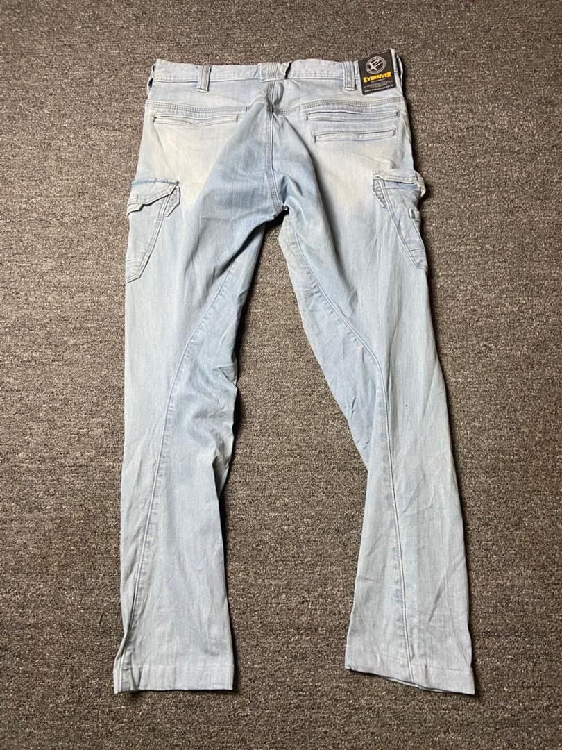 Japanese Brand Evenriver Brand Cargo Jeans with Asymmetrical Seam (175) Size US 32 / EU 48 - 2 Thumbnail