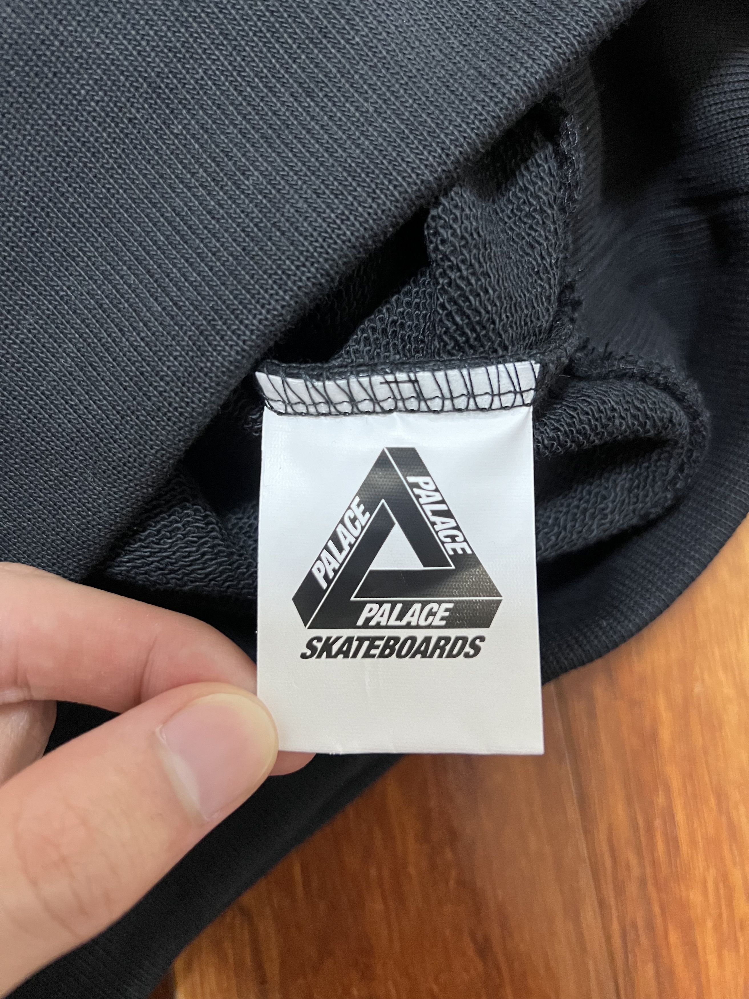 Palace 💚 2019 Palace Split P3 Crew Black Large NEW Size US L / EU 52-54 / 3 - 8 Thumbnail