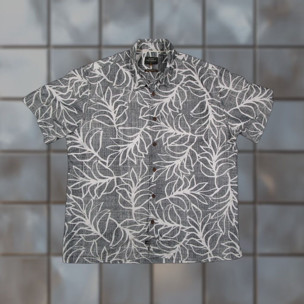 Quiksilver Quiksilver Waterman Shirt Mens 2XL Hawaiian Short Sleeve Button Up Regular Fit Gray Floral Tropical Leaf Print Casual Shirt Mens 2XL Size US XXL / EU 58 / 5 - 1 Thumbnail