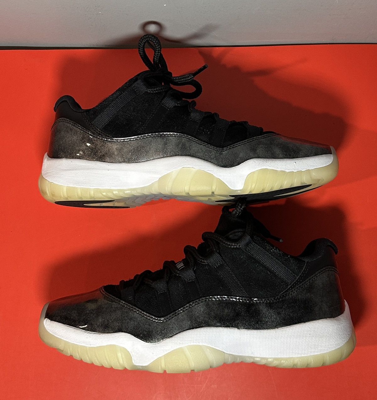 Jordan Brand Size 8.5 - Air Jordan 11 Retro Low Barons Size US 8.5 / EU 41-42 - 3 Thumbnail