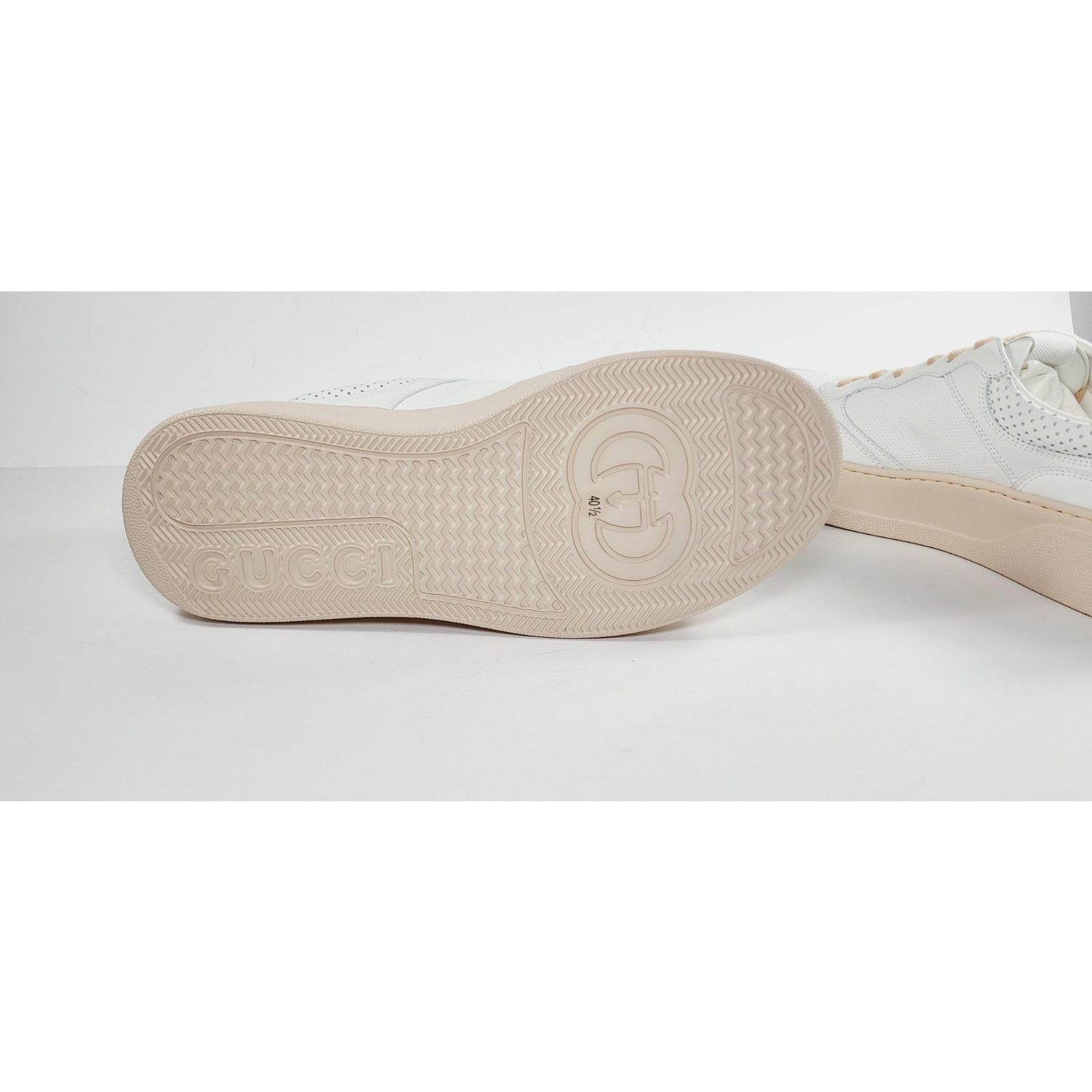 Gucci Gucci GG Embossed Sneakers 40 IT. US 10 . Size US 10 / IT 40 - 7 Thumbnail