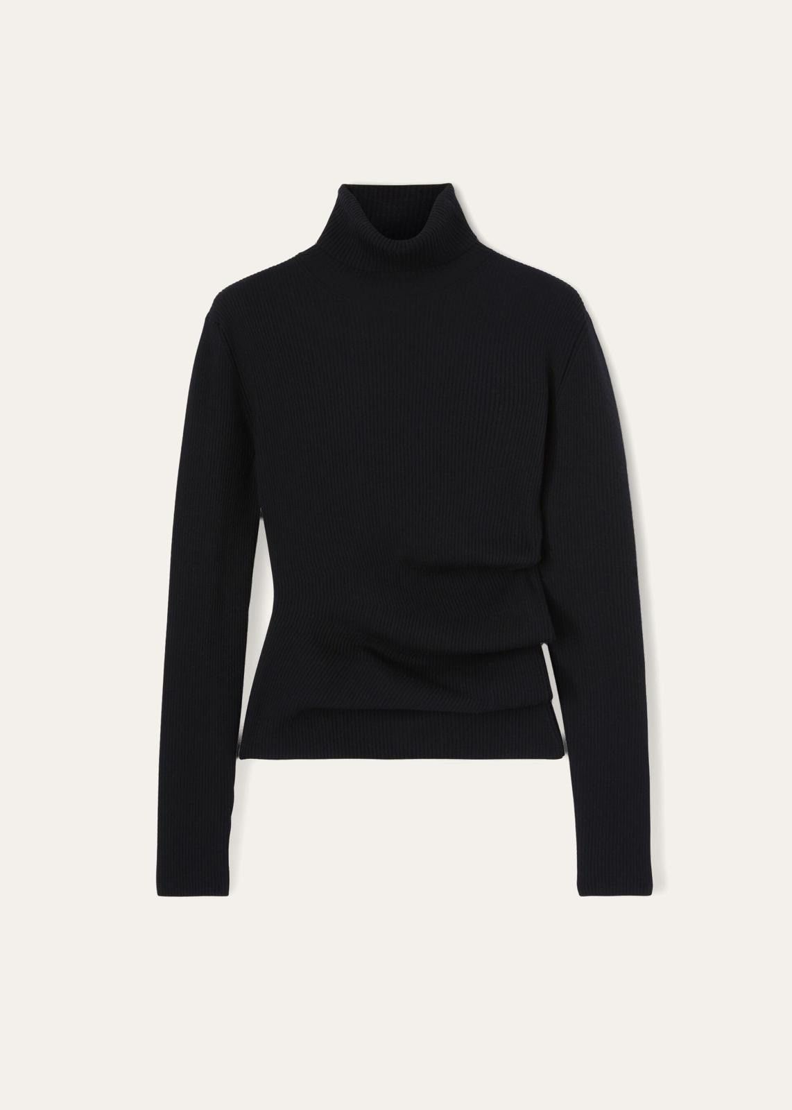 o1srvl11e0824 Diavolezza Turtleneck Sweater in Black