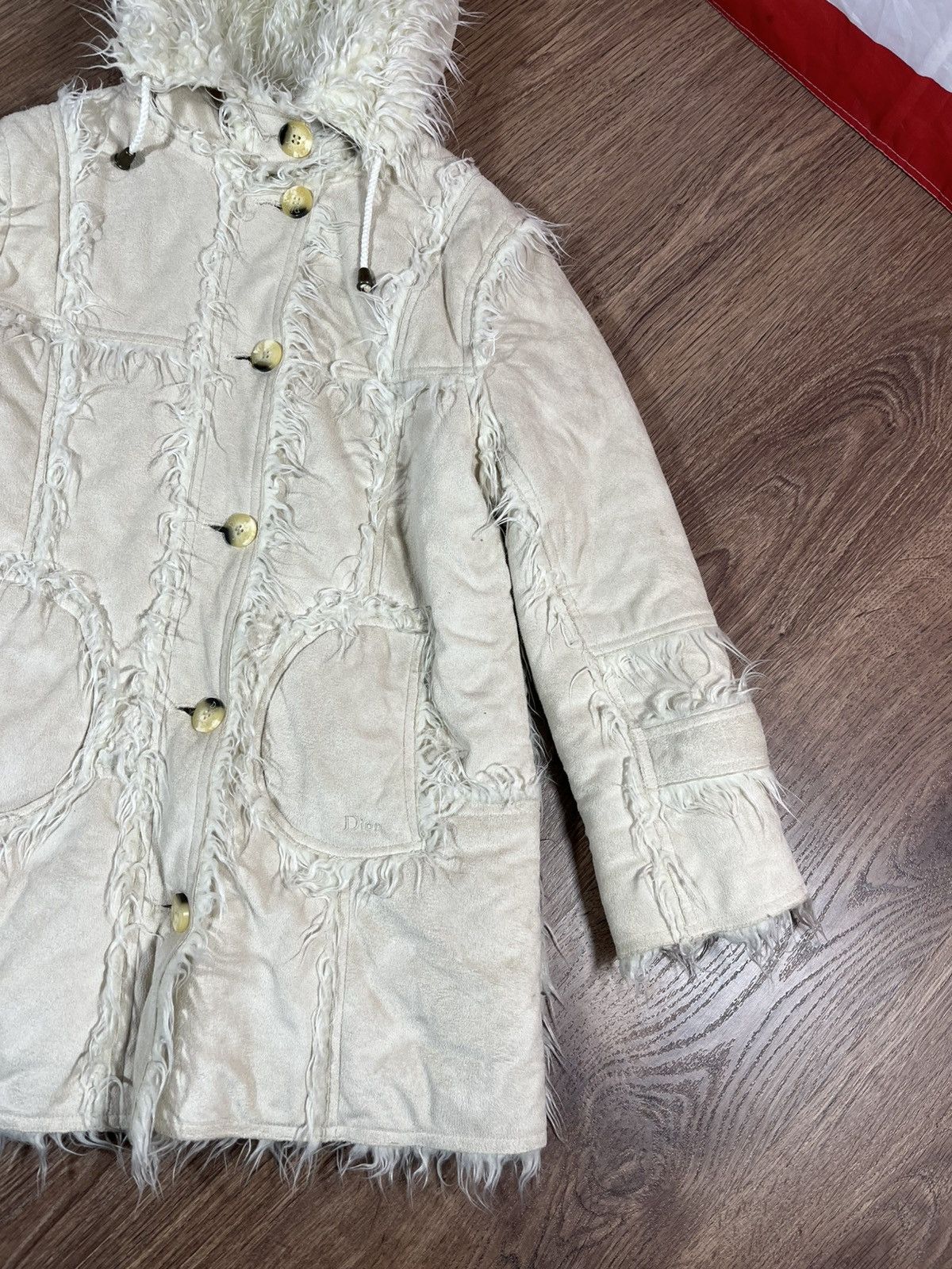 Dior Christian Dior Hooded Shearling Style Coat Off White M Size S / US 4 / IT 40 - 3 Thumbnail