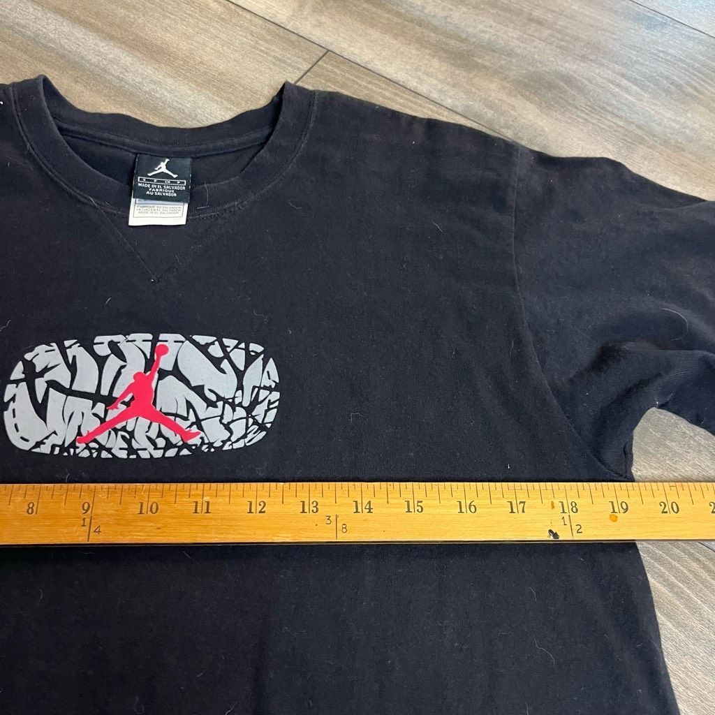Jordan Brand Y2k Jordan Brand Shirt Cement Elephant Print Men Small Bin D Size US S / EU 44-46 / 1 - 5 Thumbnail
