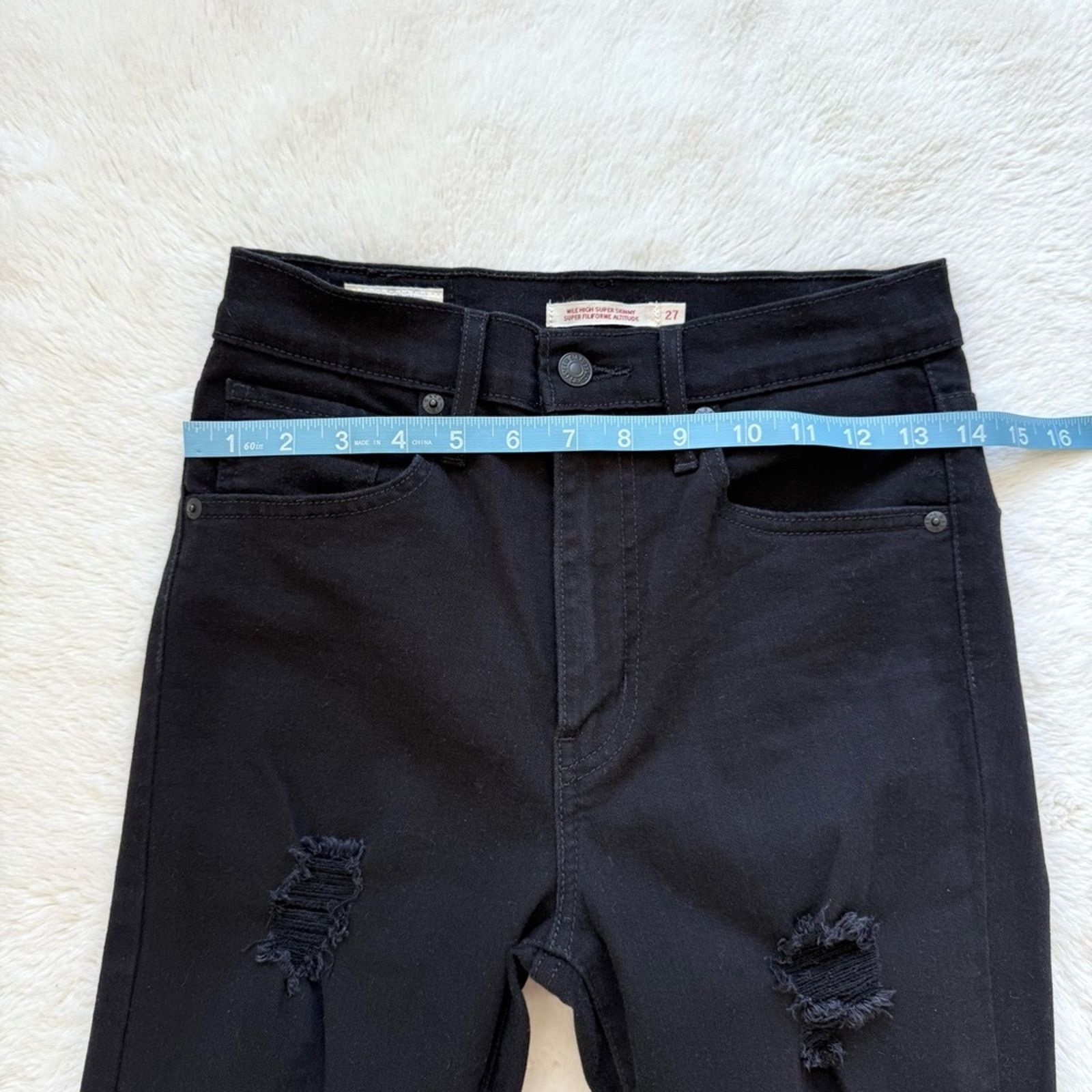 Levi's NEW!! Levi’s women stretched ripped design jeans size 27 Size 27" / US 4 / IT 40 - 8 Thumbnail