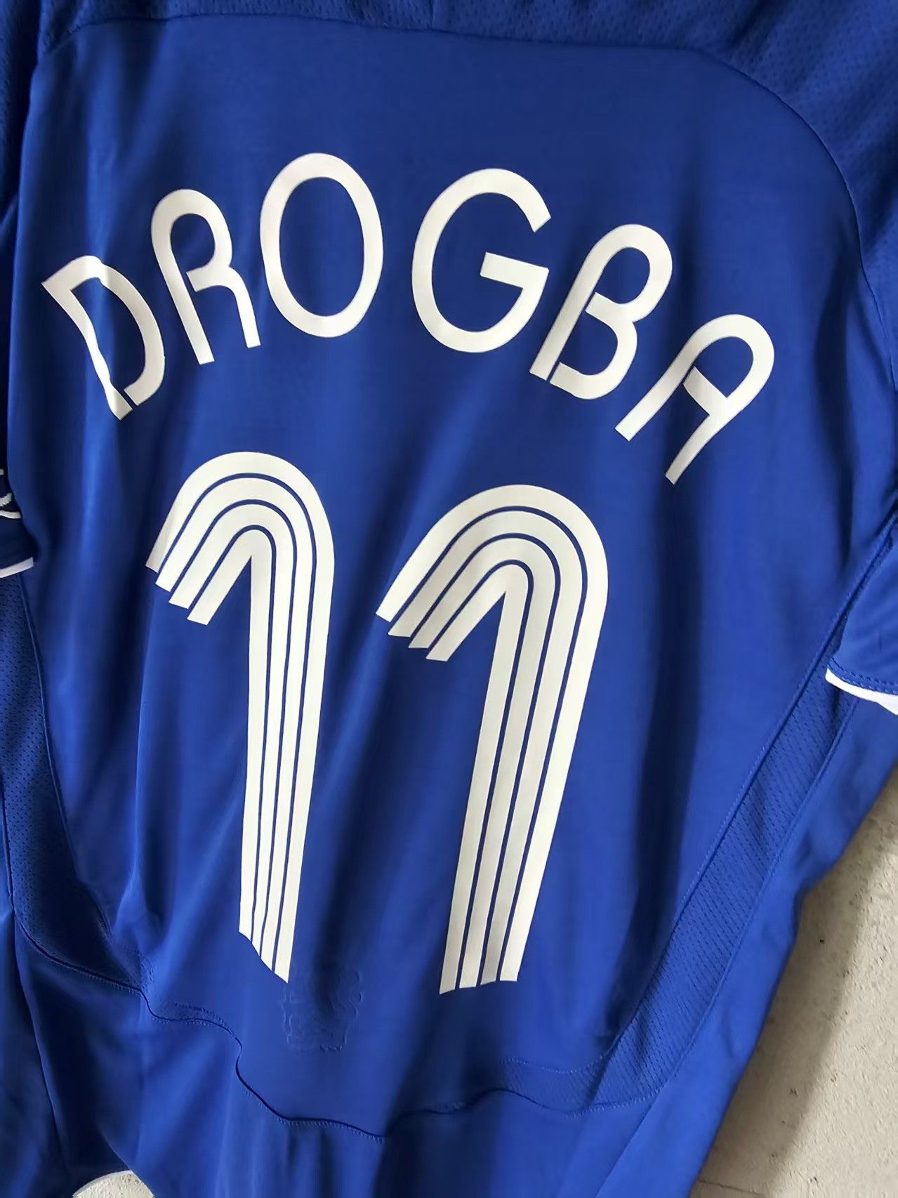 Other 2006 2007 Chelsea 11 Didier Drogba Jersey Home Size US XL / EU 56 / 4 - 5 Thumbnail